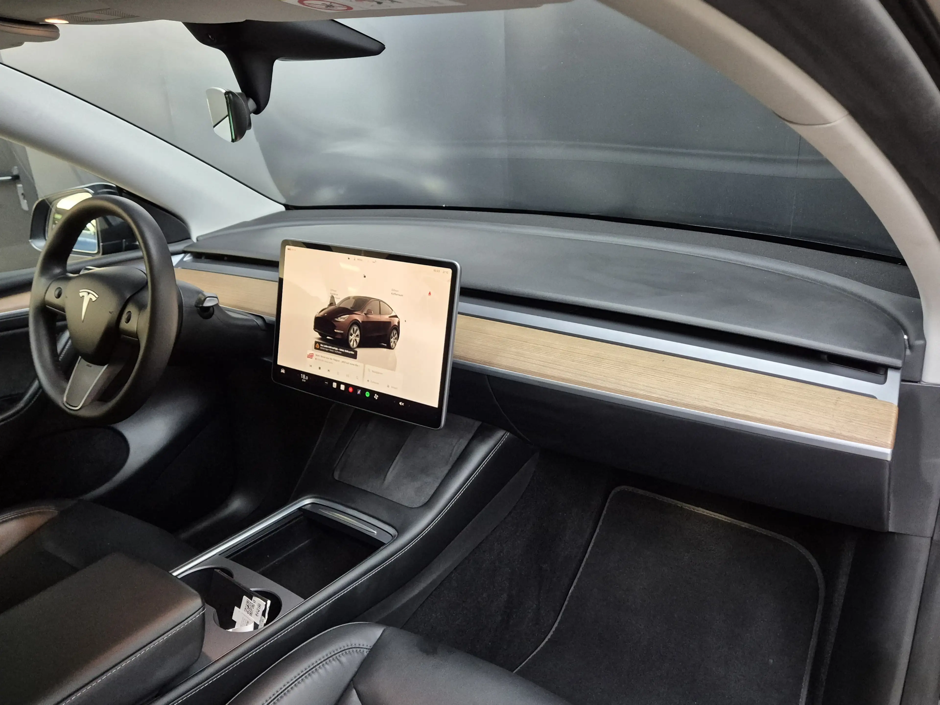 Tesla Model Y Long Range Dual AWD PANO+STDHZ+NAVI+360+ — photo 15