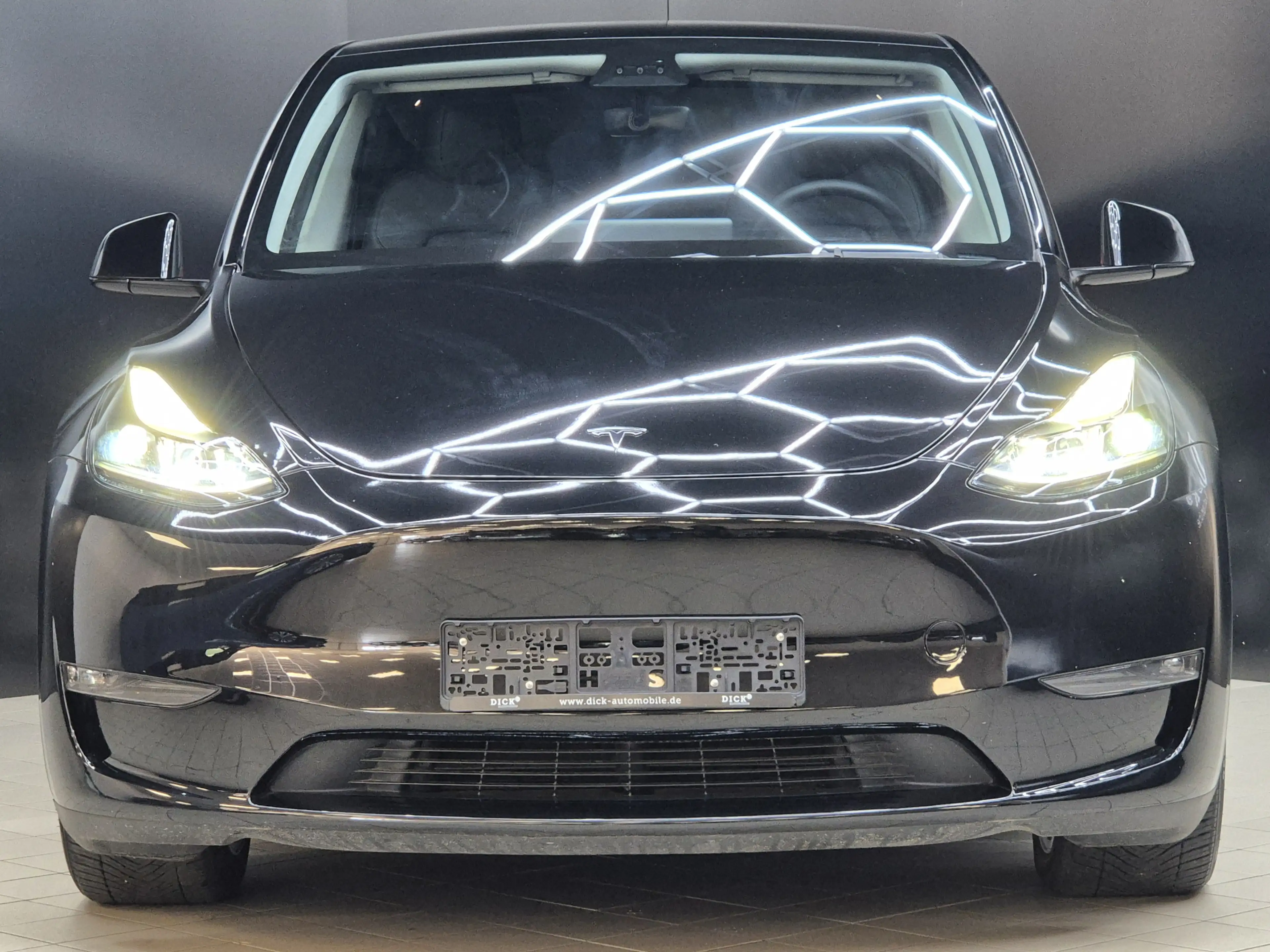 Tesla Model Y Long Range Dual AWD PANO+STDHZ+NAVI+360+ — photo 3