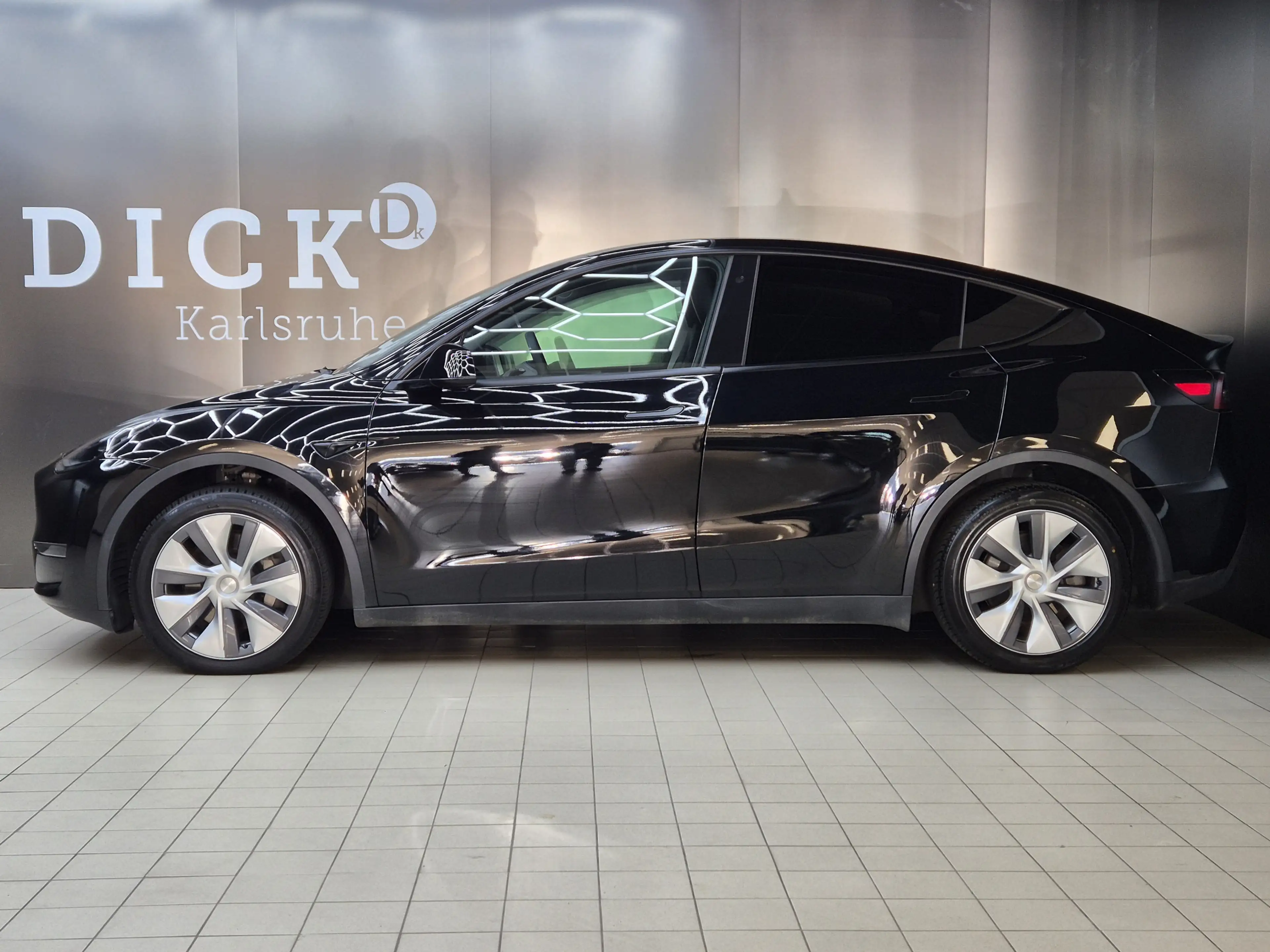 Tesla Model Y Long Range Dual AWD PANO+STDHZ+NAVI+360+ — photo 5