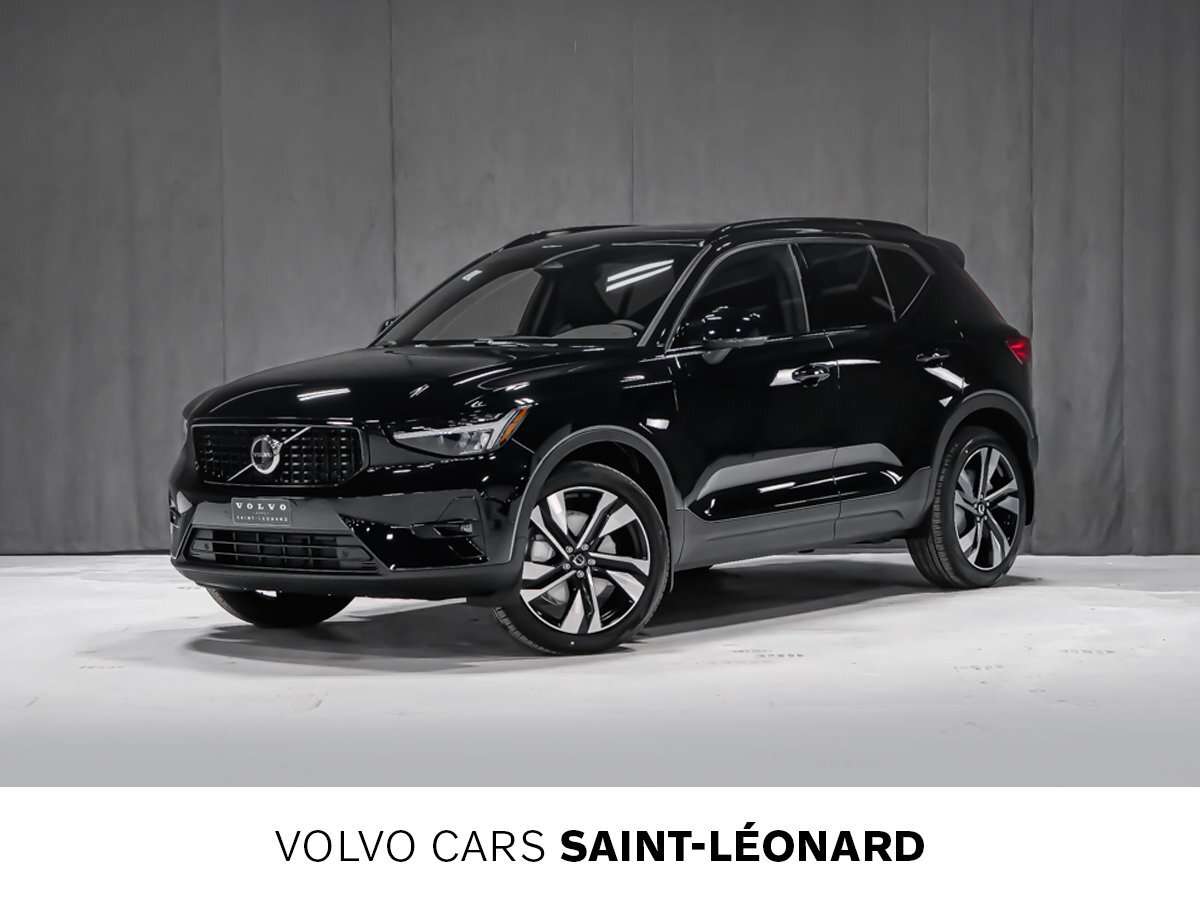 2026 Volvo XC40 Plus (Dark Theme)