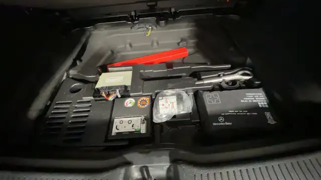 Mercedes-Benz B-Class view 21
