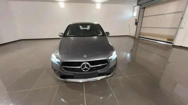 Mercedes-Benz B-Class view 2