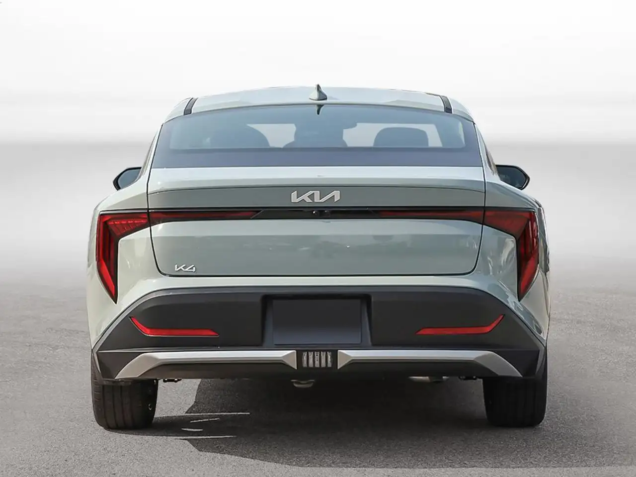 Kia K4 снимка Kia K4