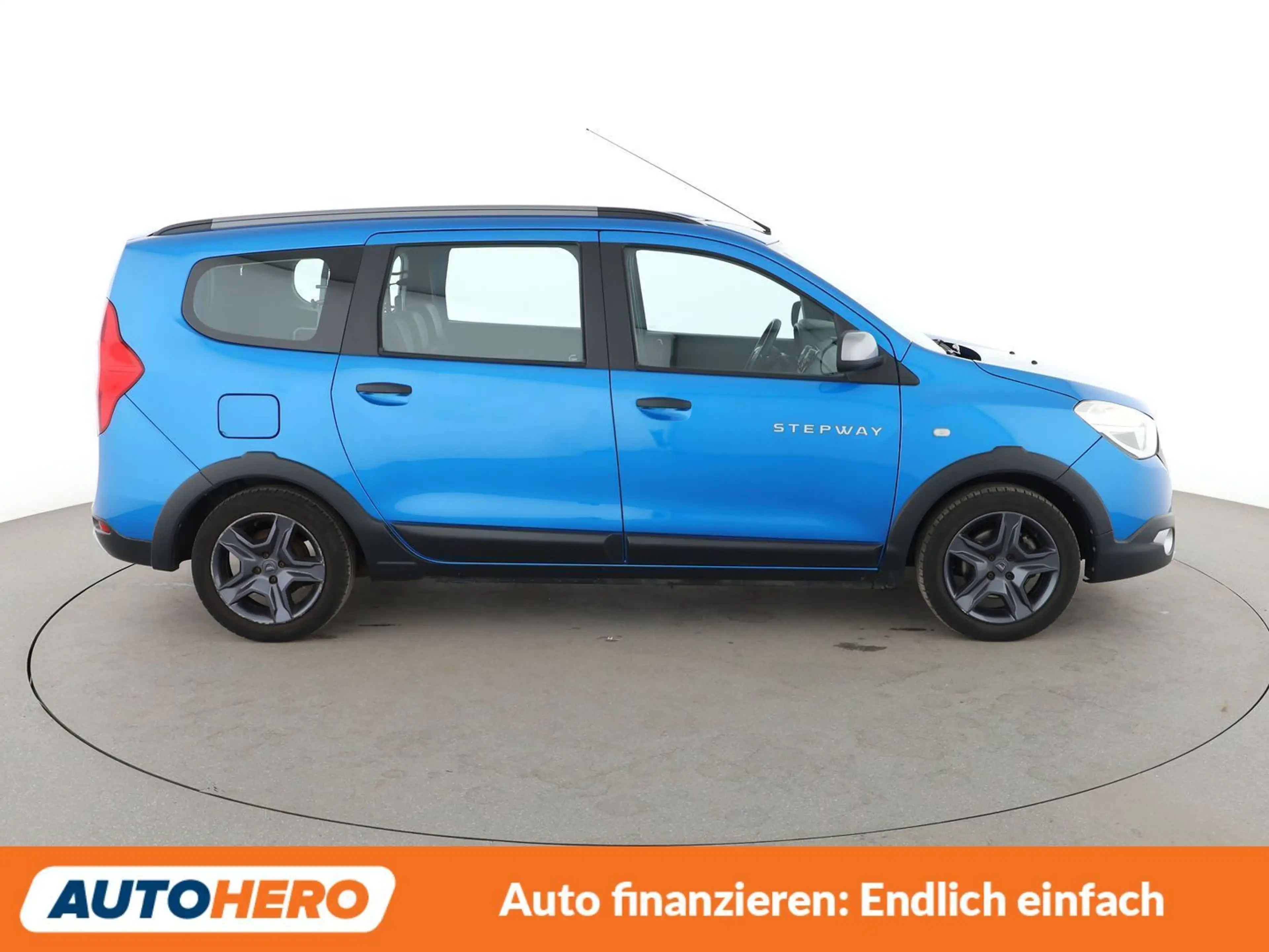 Dacia Lodgy 1.2 TCe Stepway Celebration*NAVI*PDC*SHZ*KLIMA* — photo 7