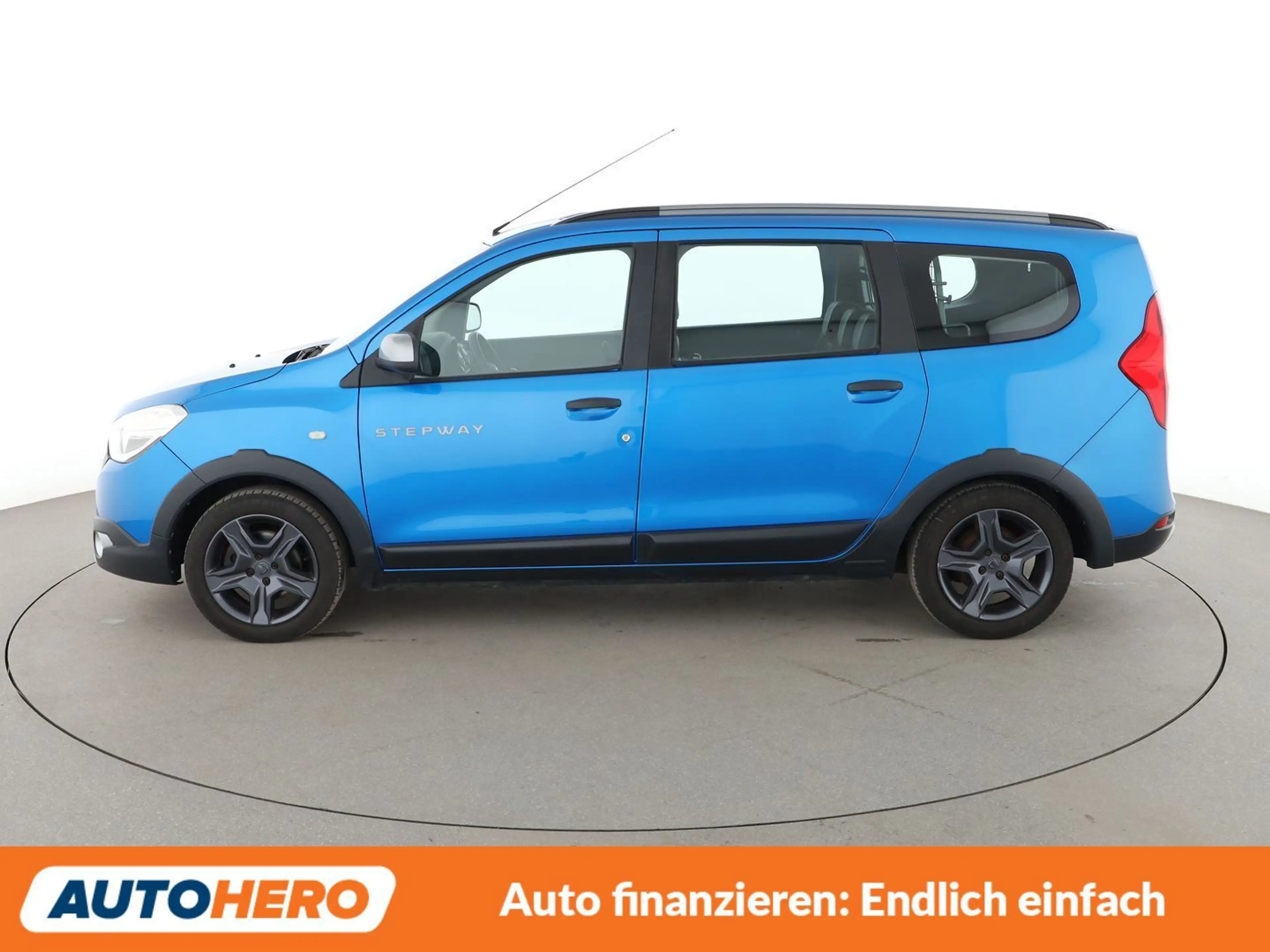 Dacia Lodgy 1.2 TCe Stepway Celebration*NAVI*PDC*SHZ*KLIMA* — photo 3
