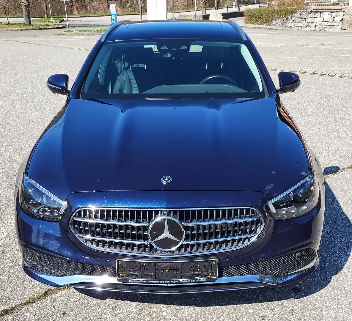 Mercedes-Benz E 300 de+4Matic+T+9G-TRONIC+Avantgarde Albastru - 2