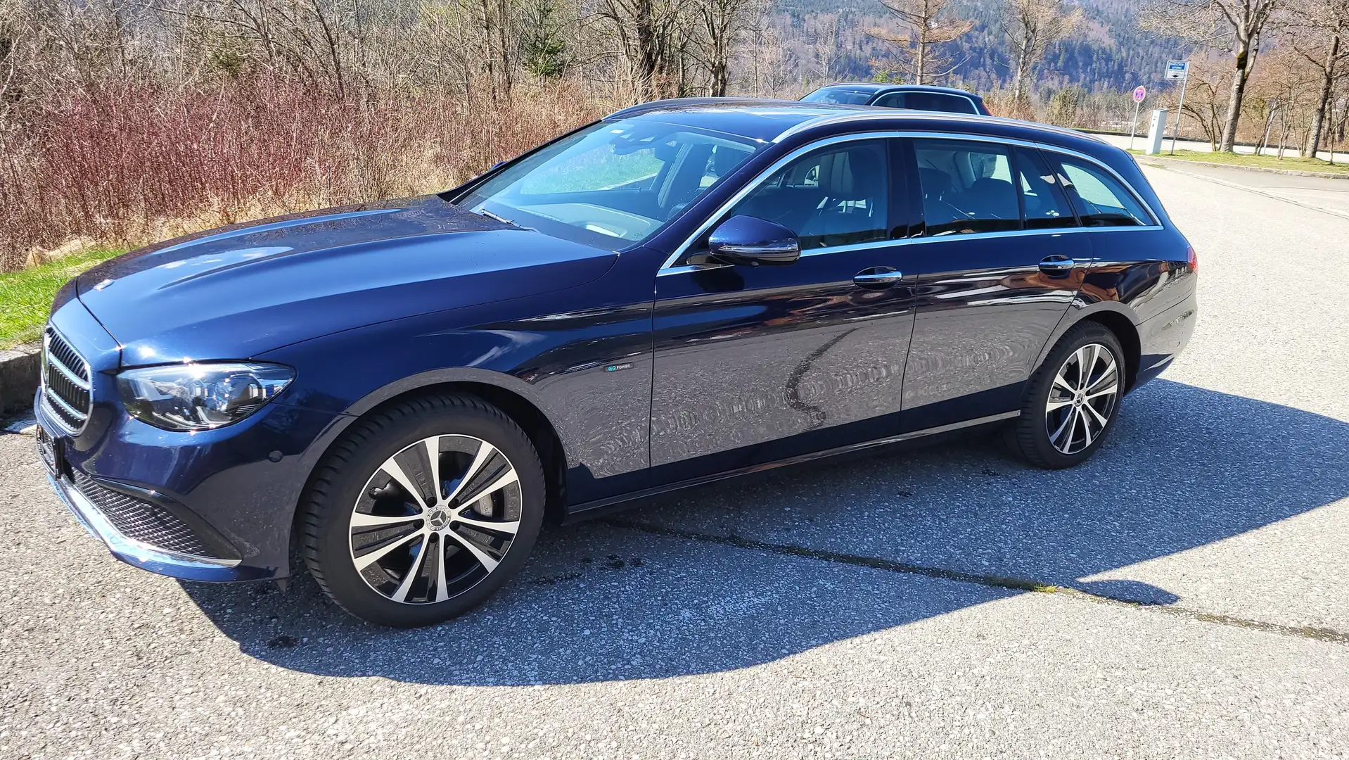 Mercedes-Benz E 300 de+4Matic+T+9G-TRONIC+Avantgarde Albastru - 1