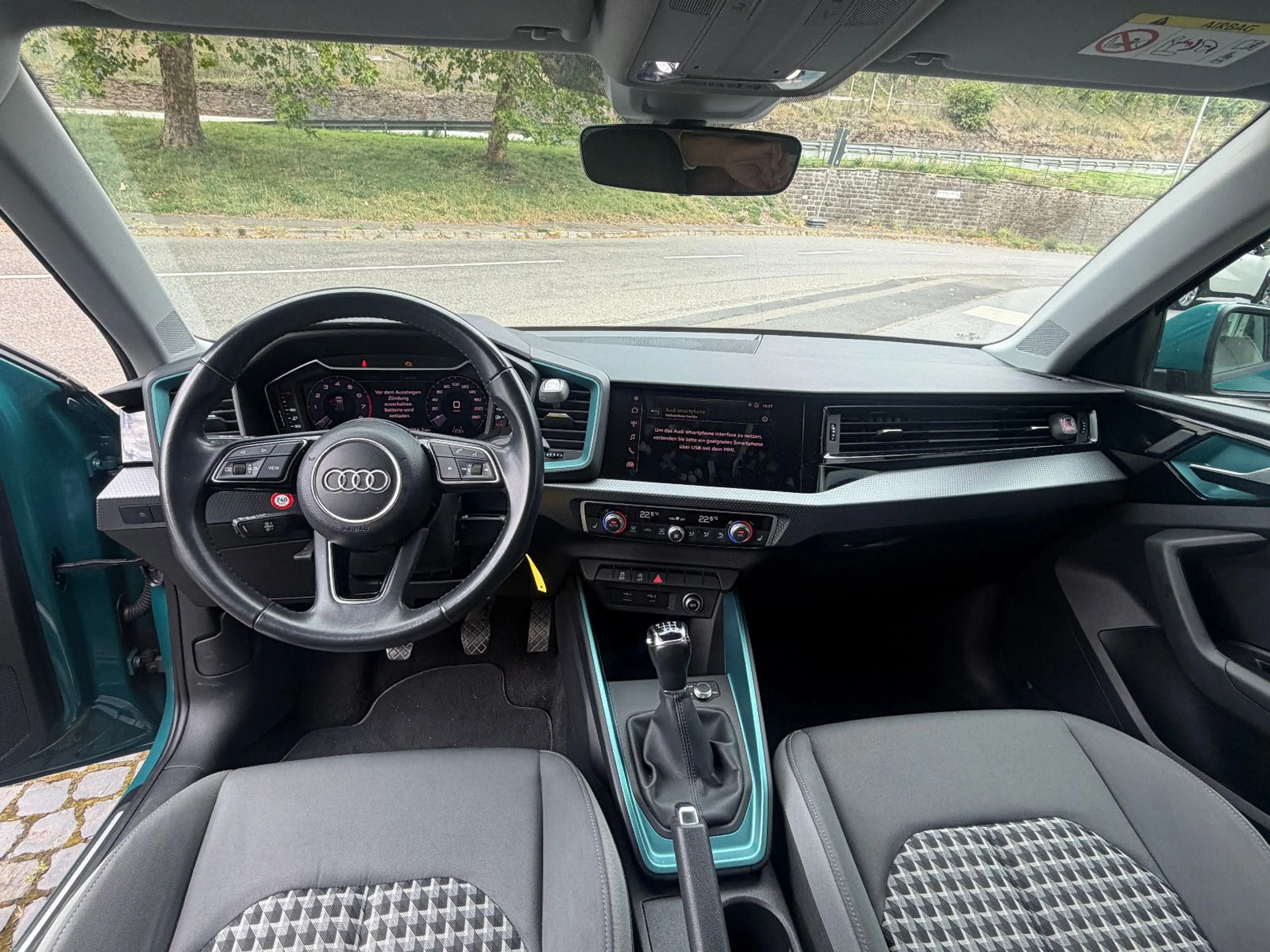 Audi A1 Sportback 30 TFSI advanced — photo 6