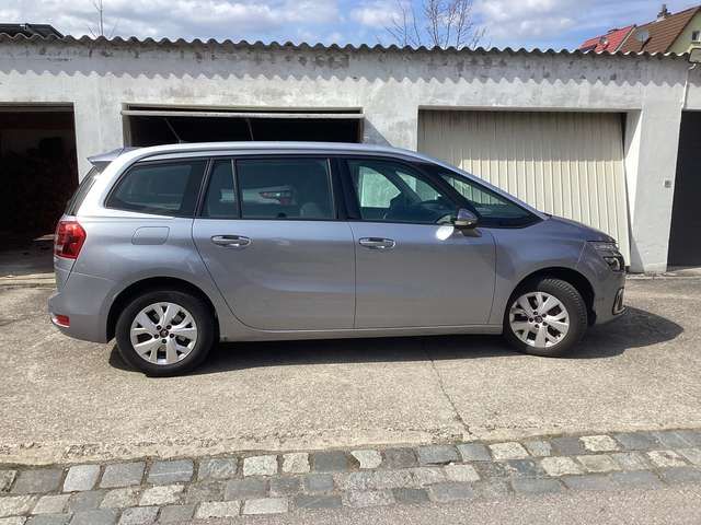 Imagine Citroen C4 Picasso mit Navi, Isofix-Sitzen, Klimaanlage und AHK