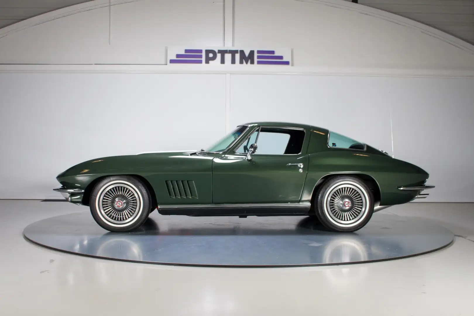 Corvette Stingray Chevrolet USA 427/435 Coupé Groen - 2