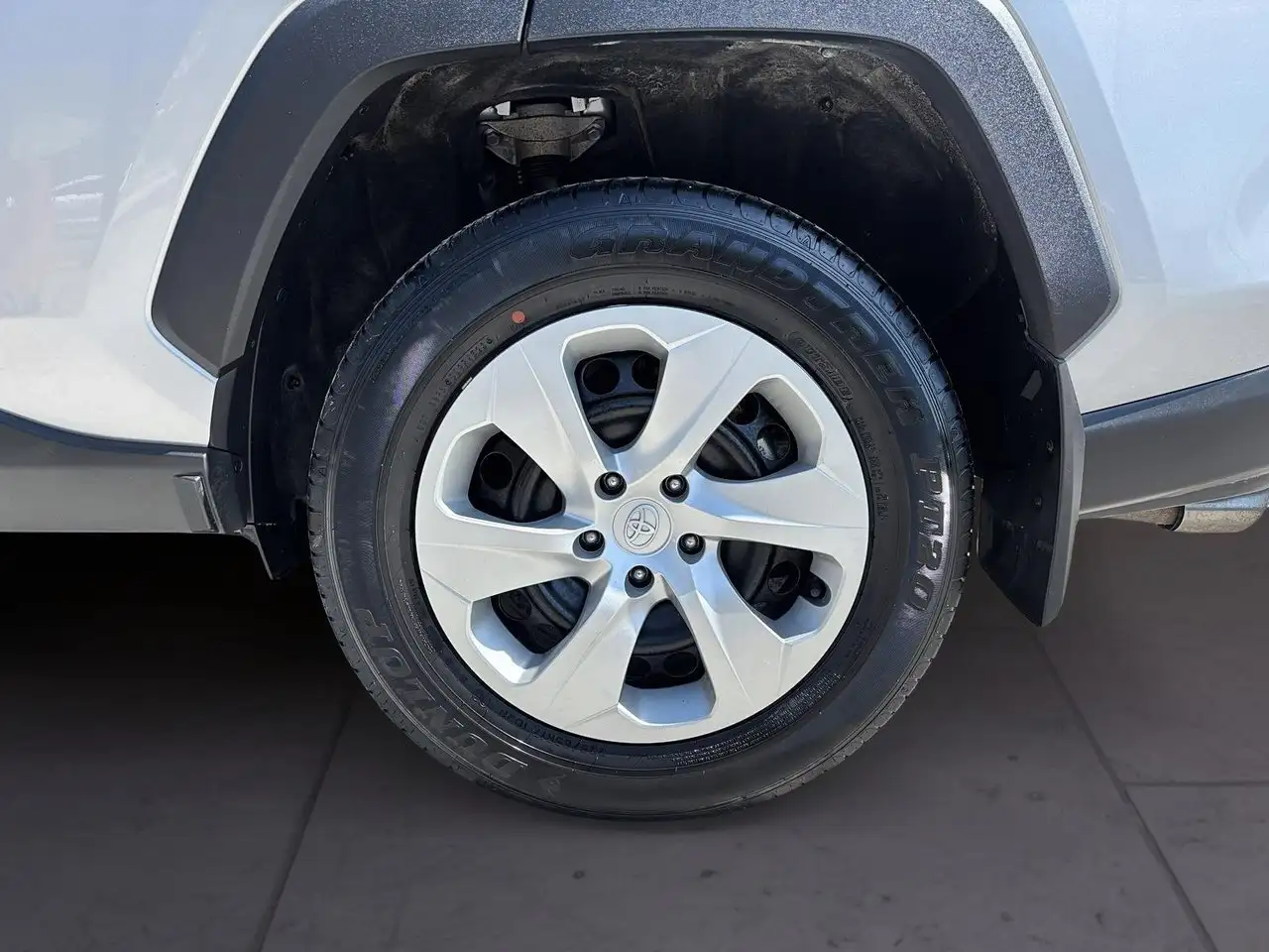 Toyota RAV 4 снимка Toyota RAV 4