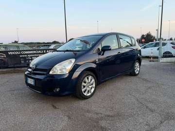 Corolla X 2004 Verso Verso 2.0 d-4d Sol 5p.ti