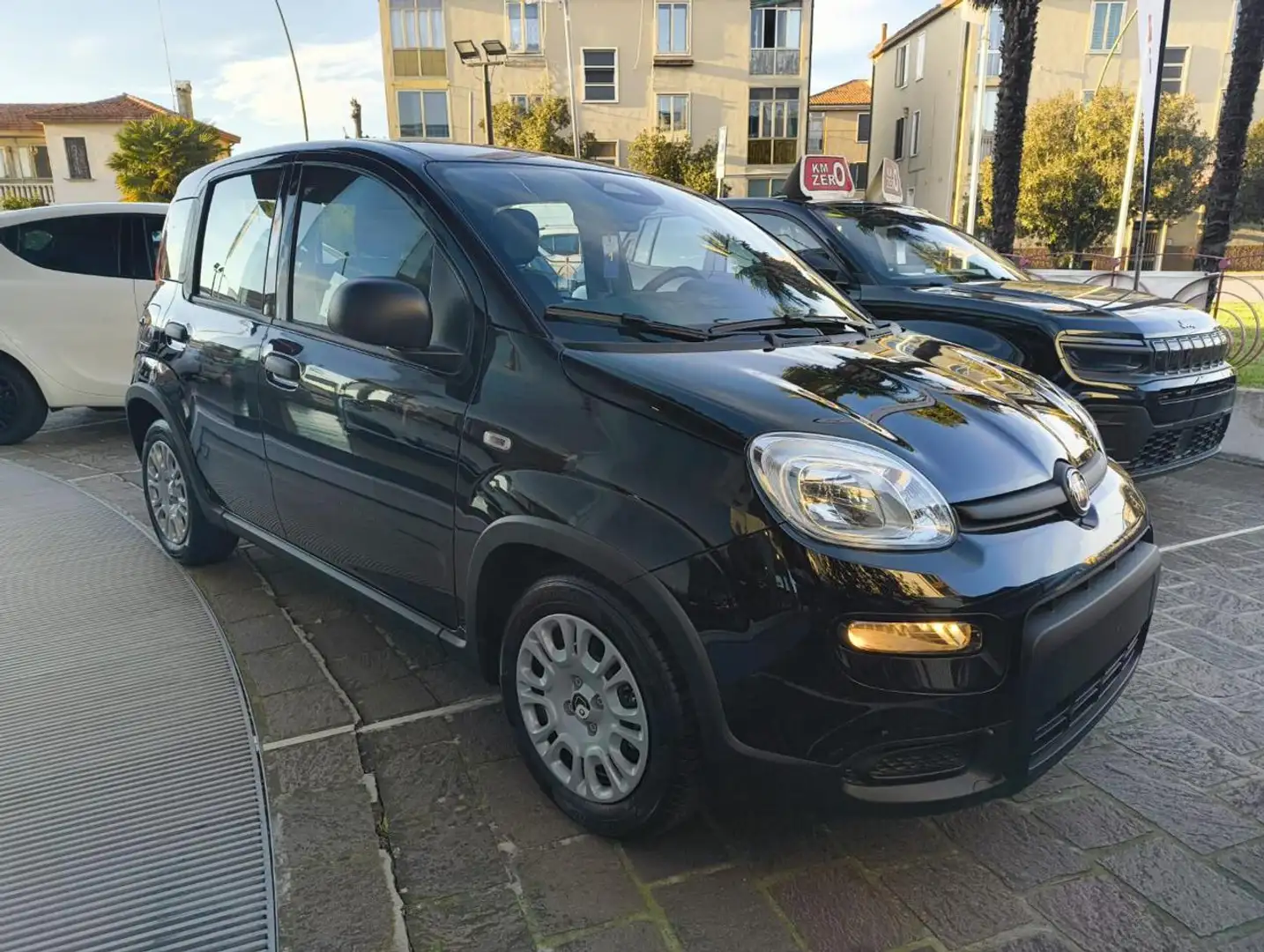 Fiat Panda 1.0 70CV Hybrid #PACK CITY #TAN 5,95% Negro - 2