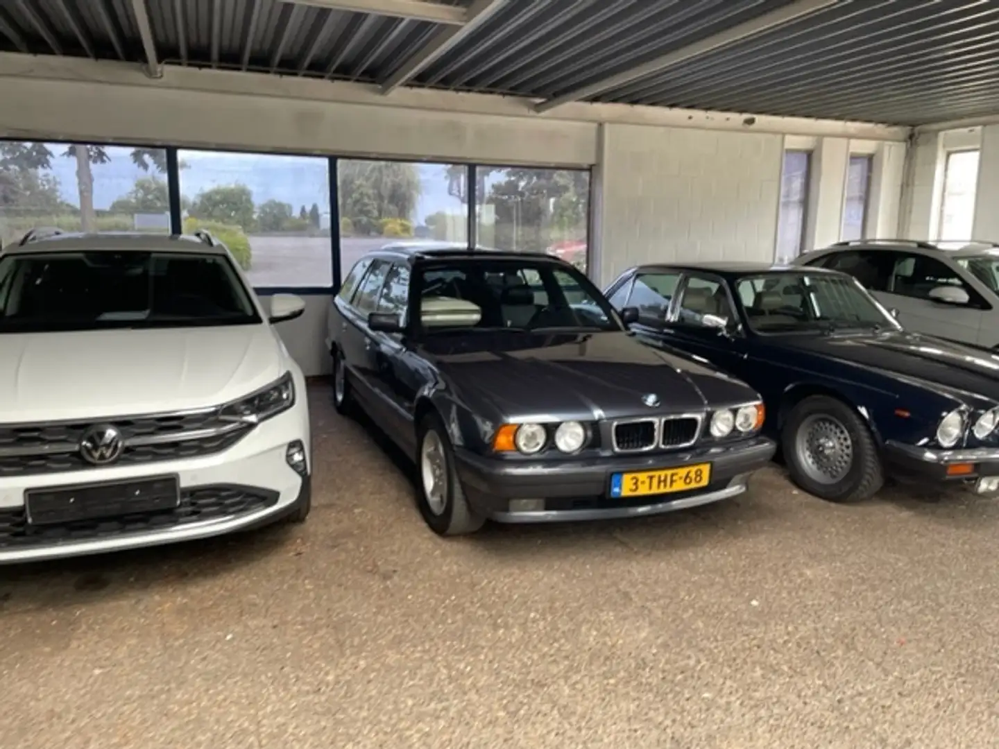 BMW 520 BMW 5-serie E34 520i Touring (1996) Grey - 1