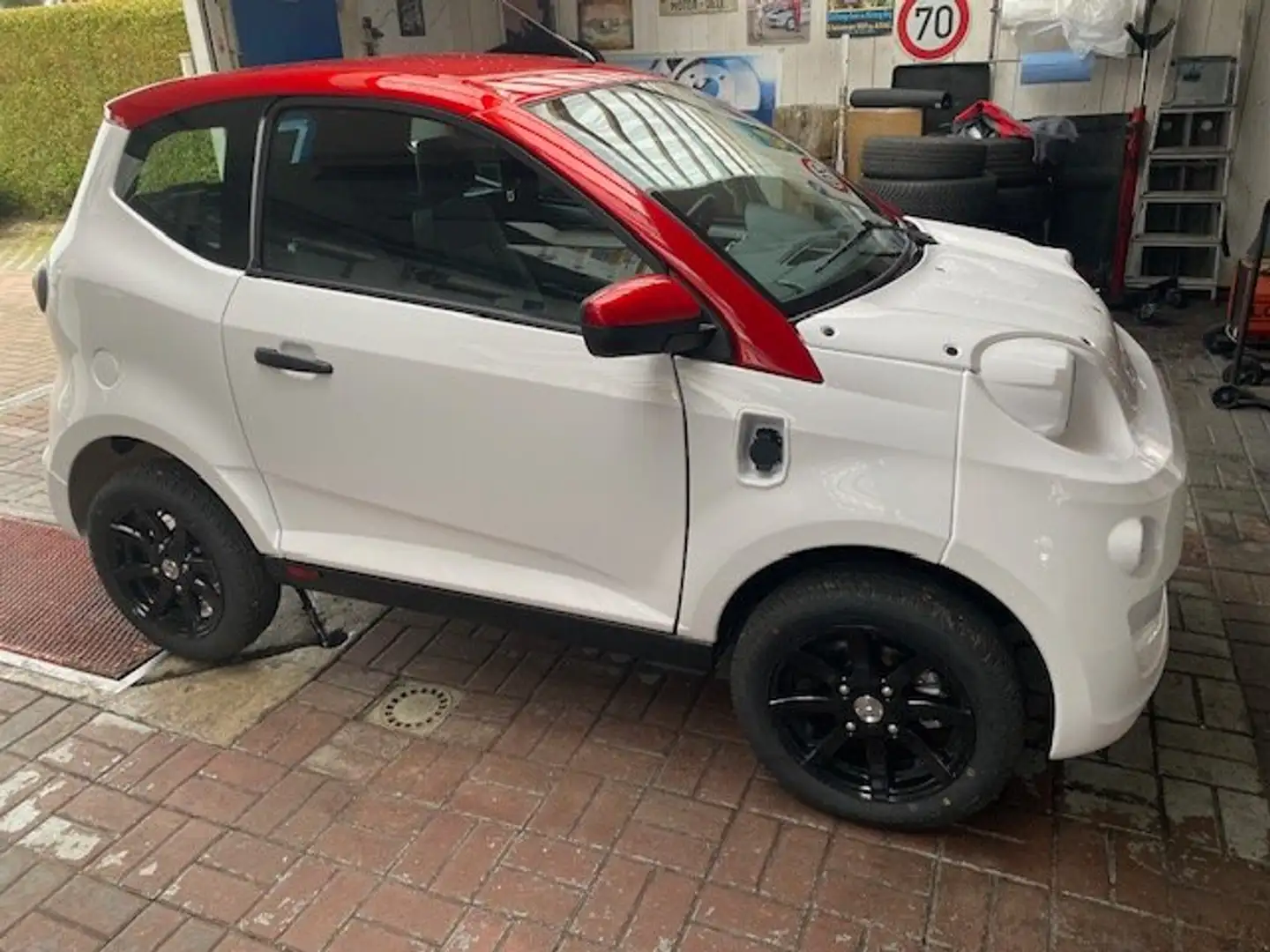 Minauto Minauto E-MINAUTO CHIC  VON AIXAM-AB 15 JAHREN NEUWAGEN ! Blanc - 2