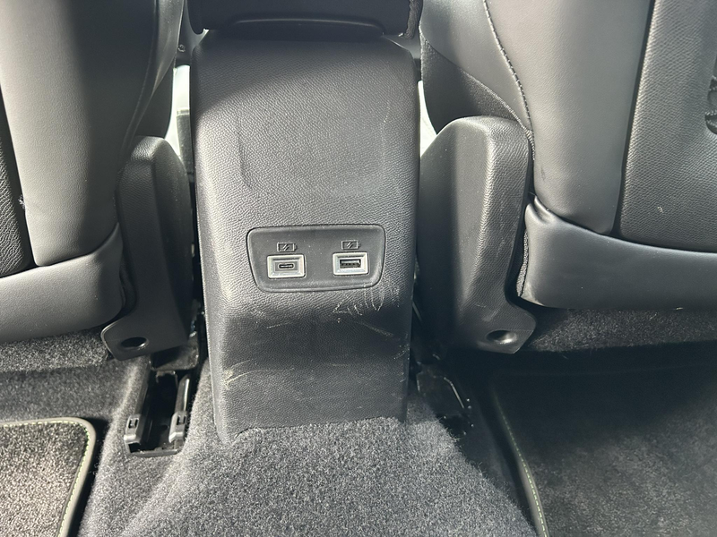 Peugeot e-2008 EV GT 54 kWh — photo 19