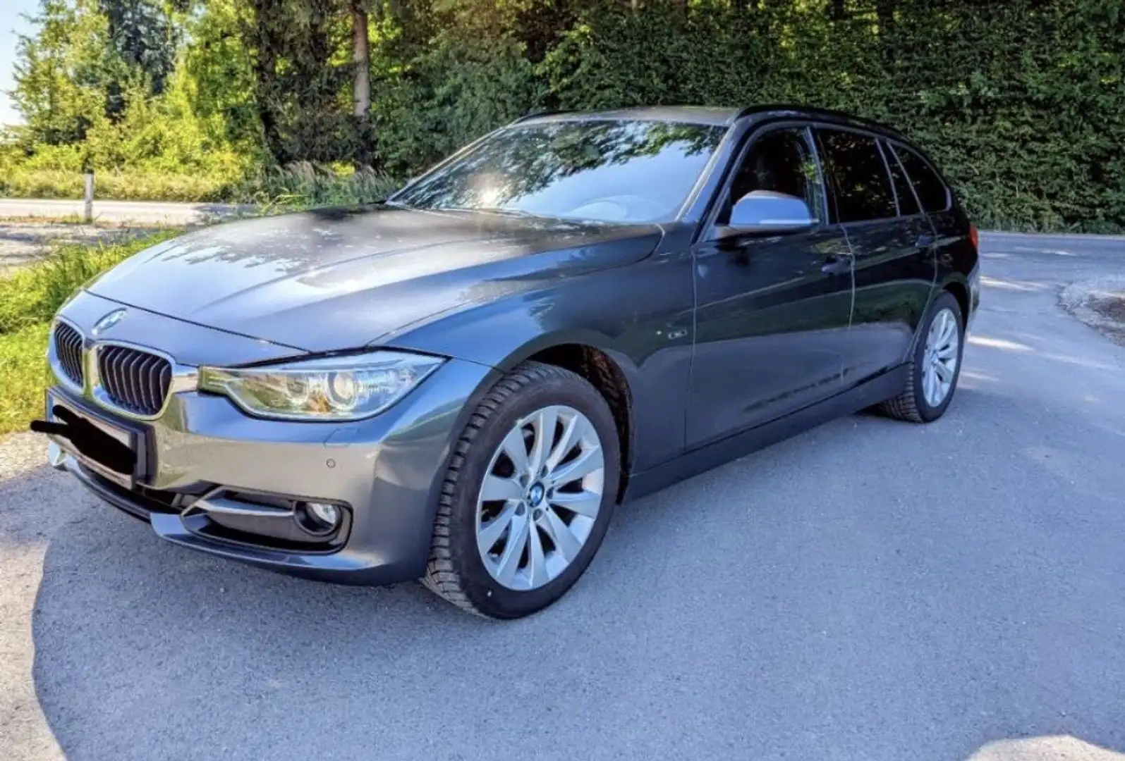 BMW 318 318d xDrive Österreich-Paket Touring - 1