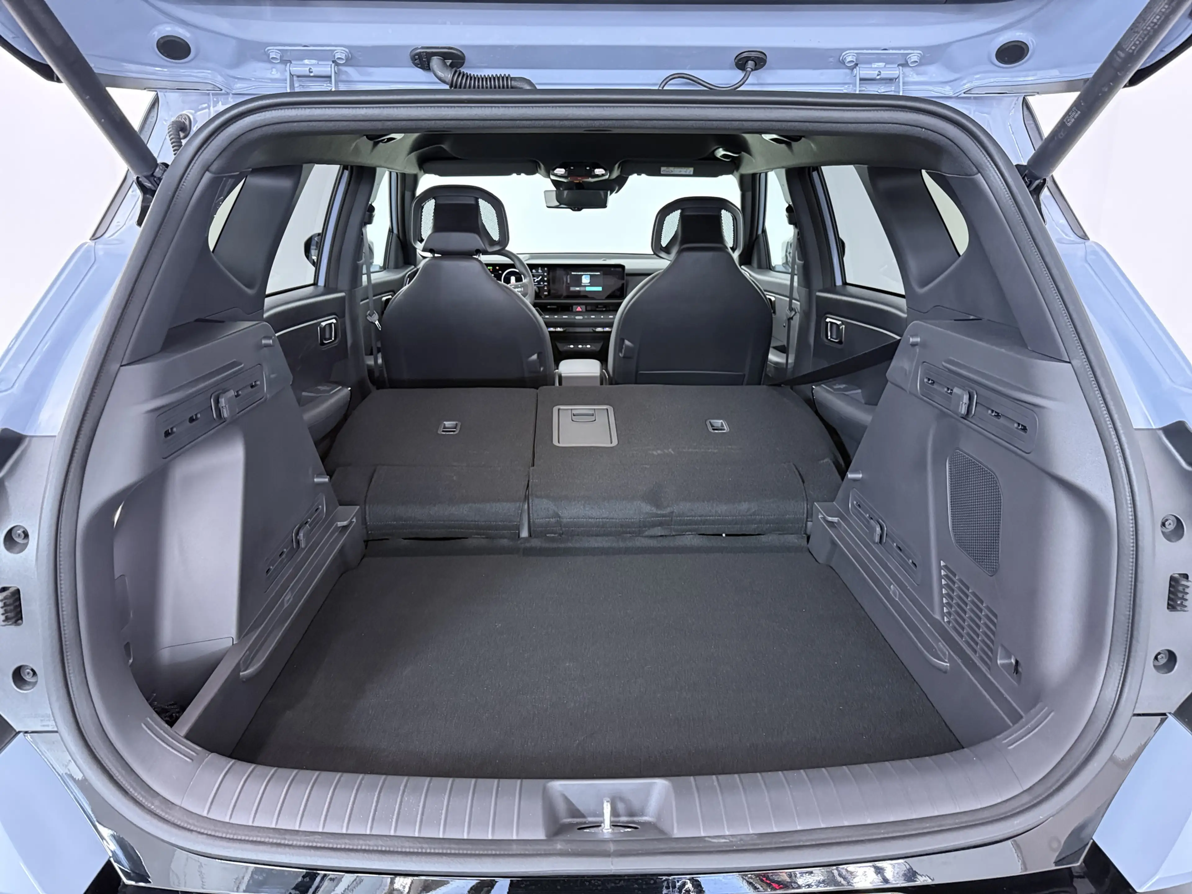 Kia Seltos 1.6 GDi Hybrid X-Line Launch Edition | Company Car — photo 7