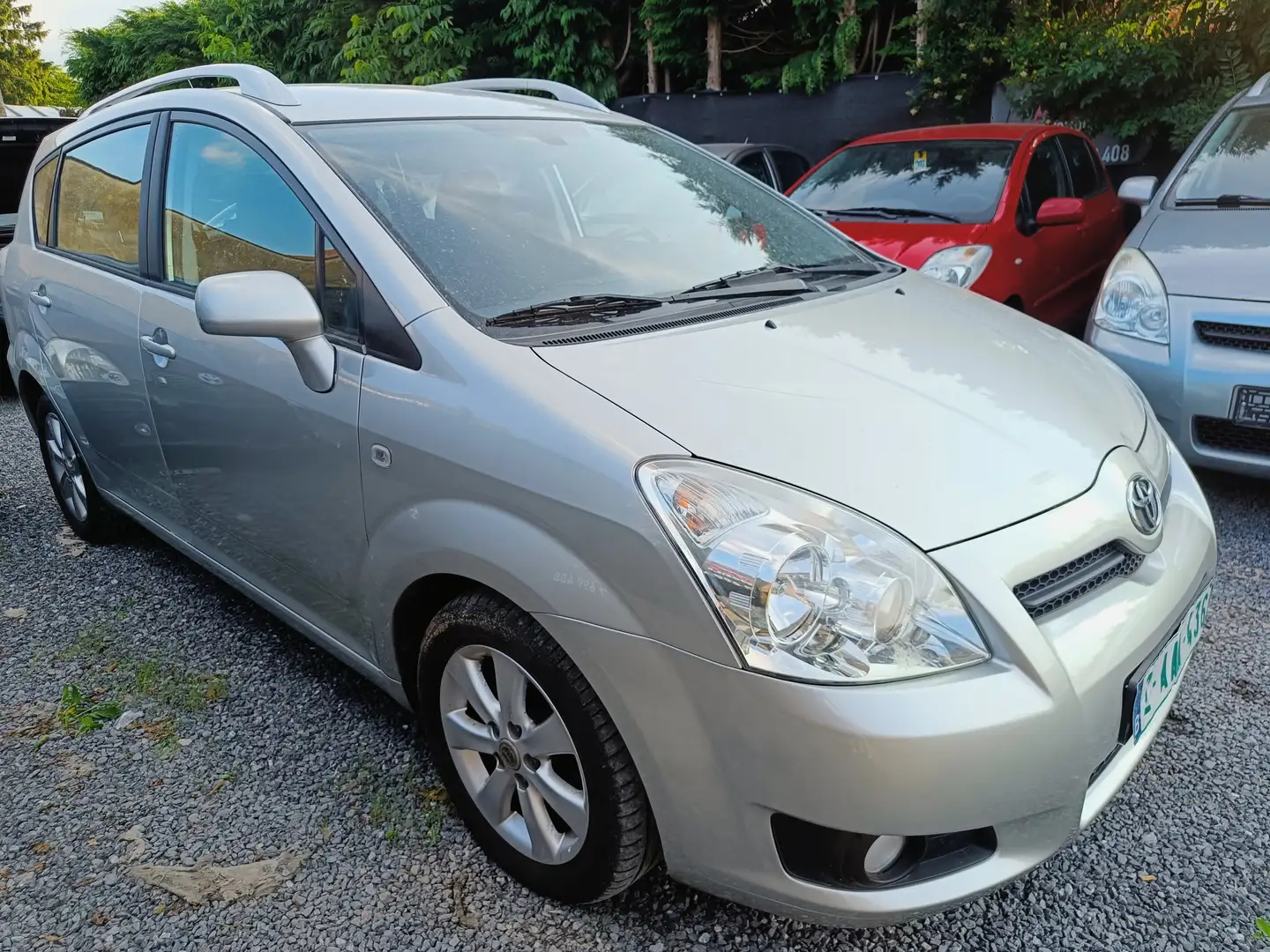 Toyota Corolla Verso 1.6i essence 5 places Argent - 1