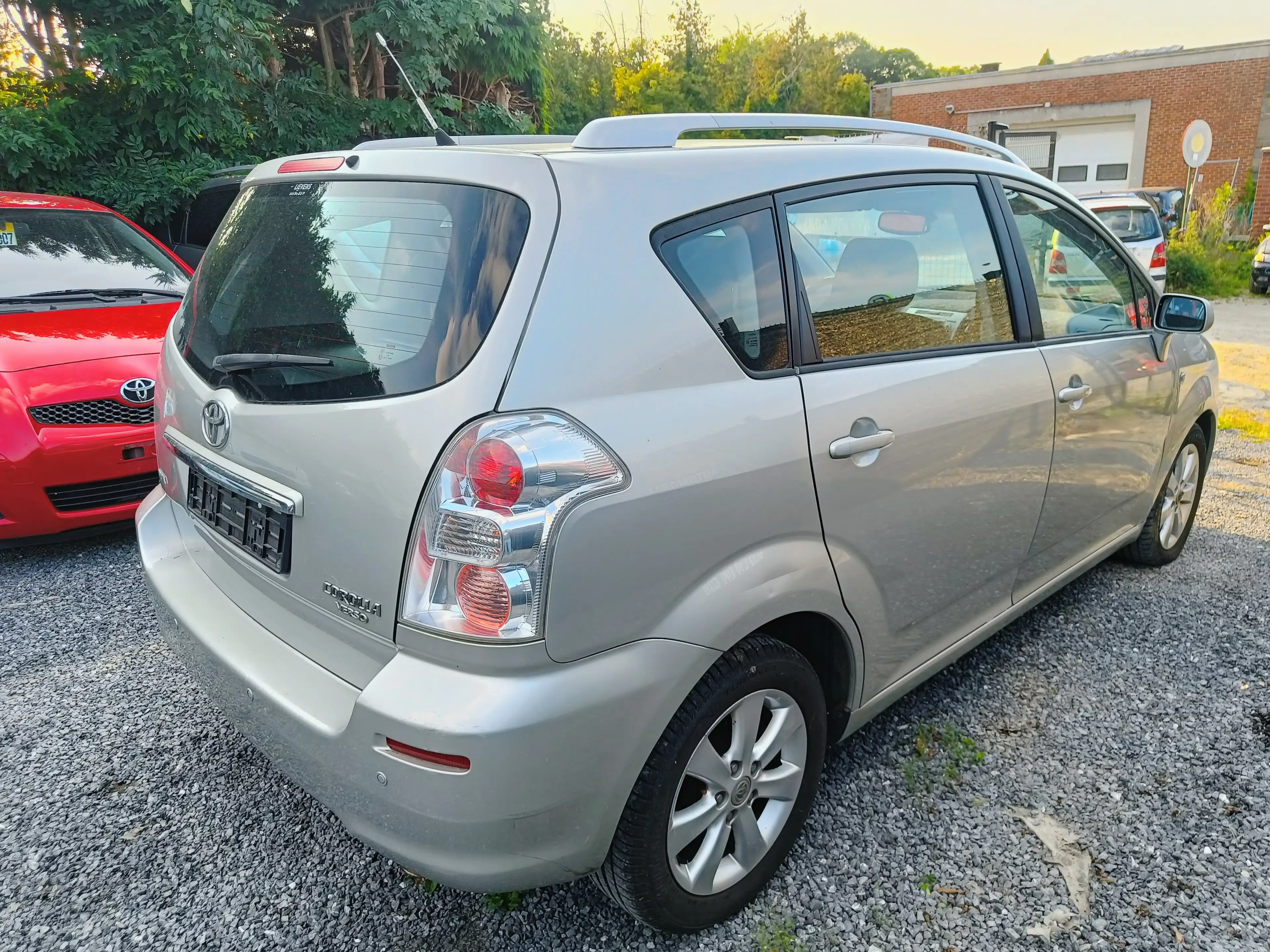 Toyota Corolla Verso 1.6i essence 5 places — photo 3