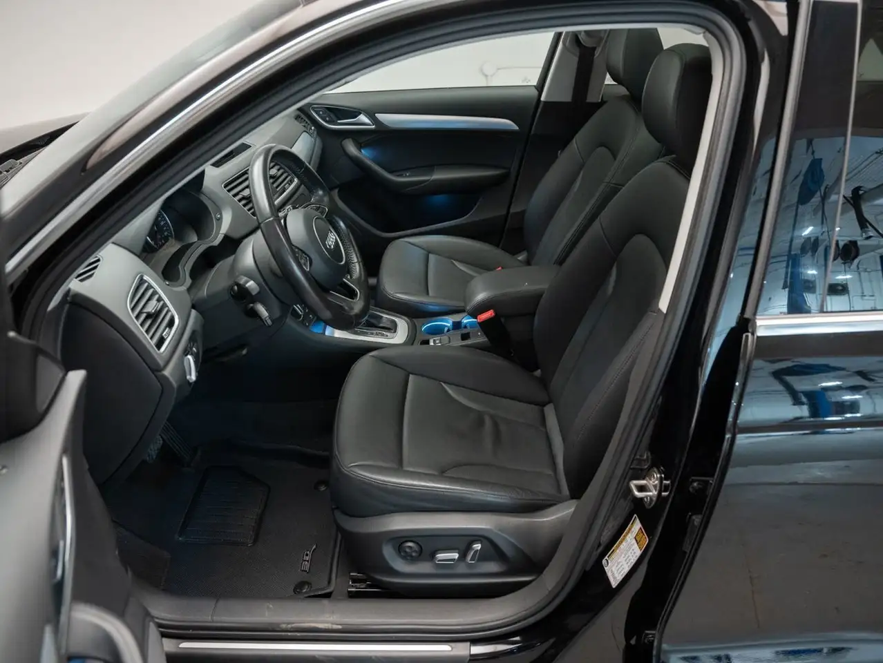 Audi Q3 снимка Audi Q3