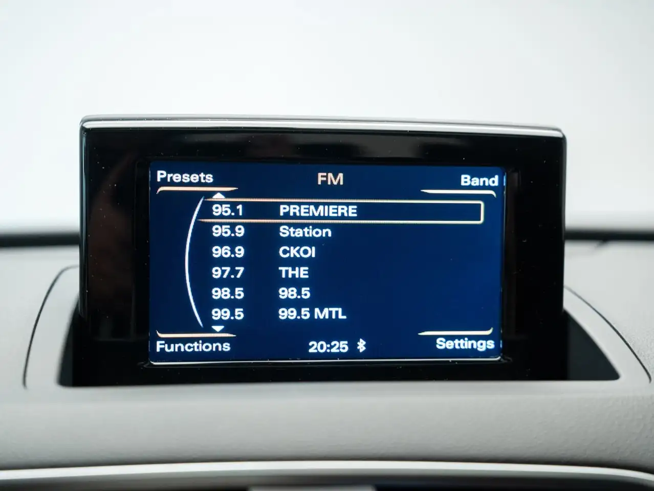 Audi Q3 снимка Audi Q3