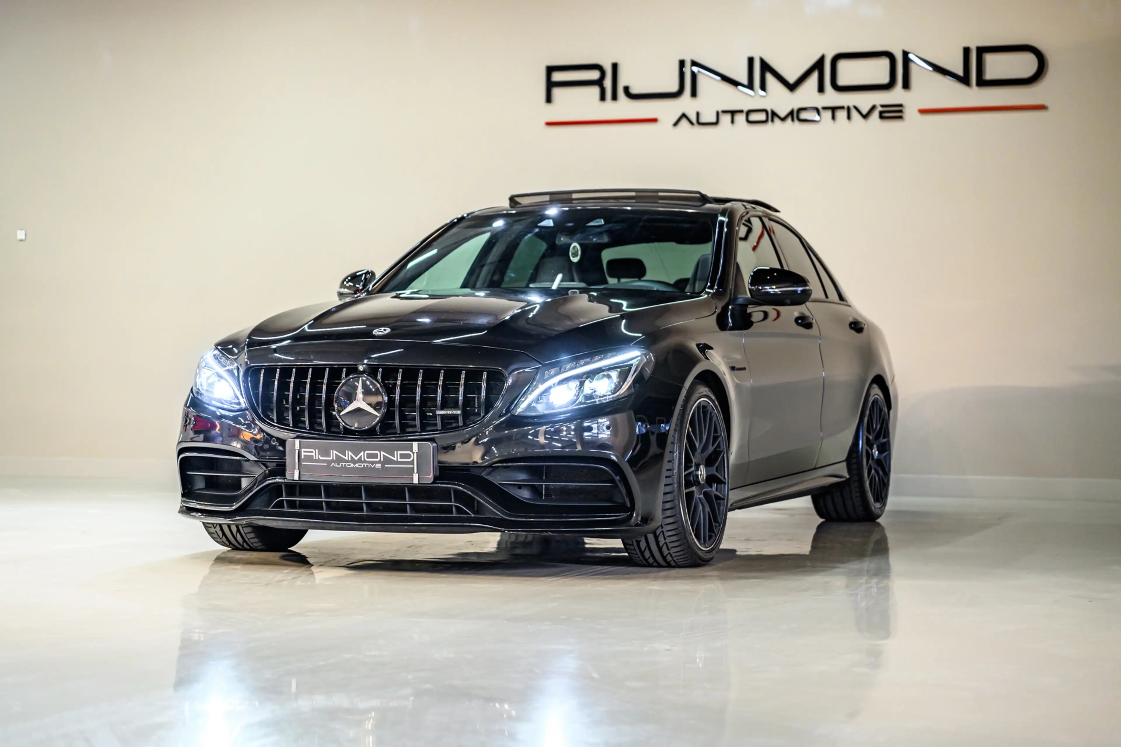 Mercedes-Benz C 63 AMG 63|Memory|360-Camera|Pano|Acc|Export — photo 8