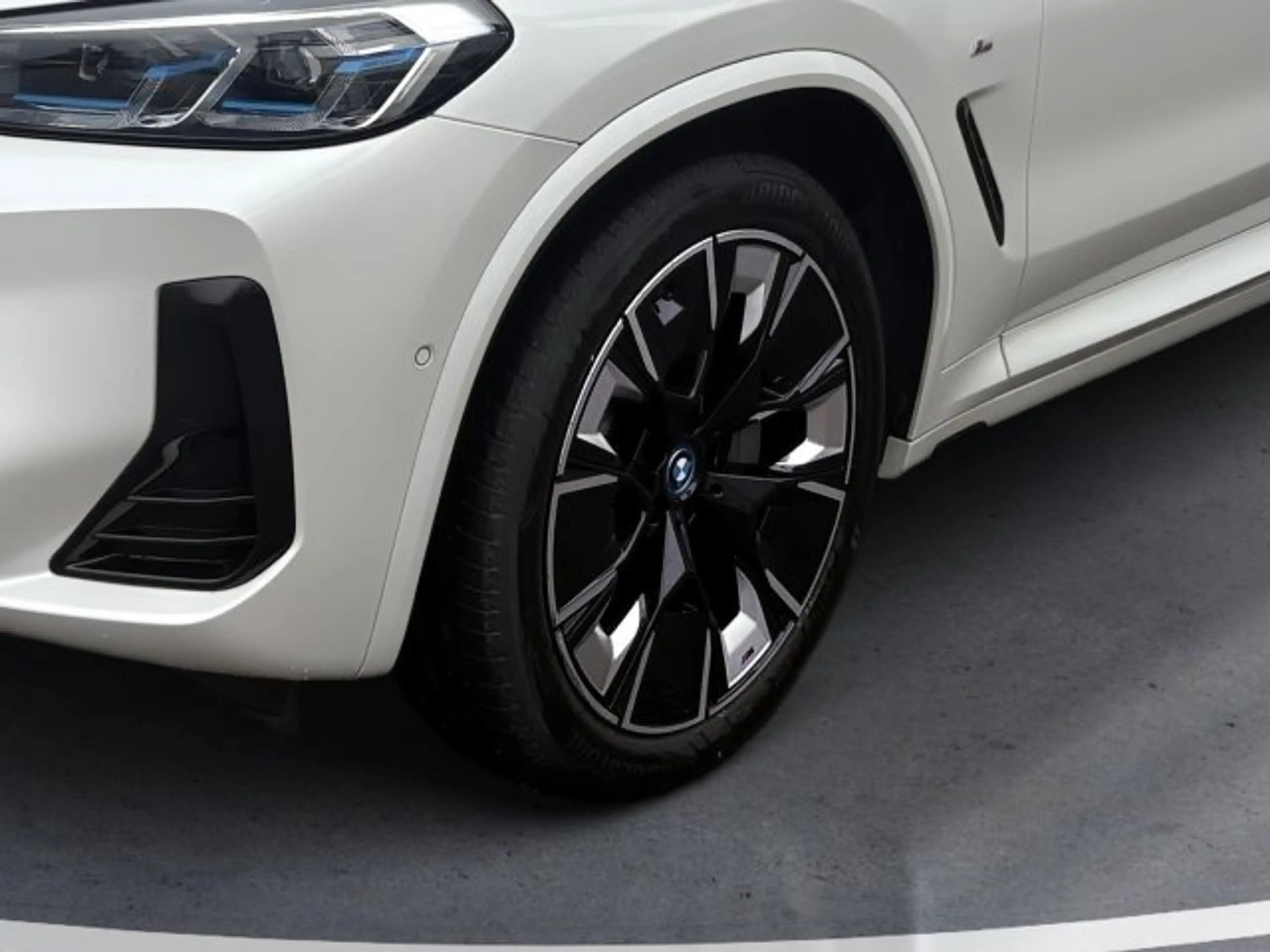 BMW iX3 G08 HA0 — photo 5