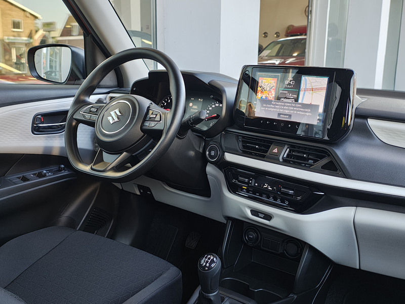 Suzuki Swift 1.2 COMFORT SMART HYBRID Direct Leverbaar | Tot 10 — photo 9