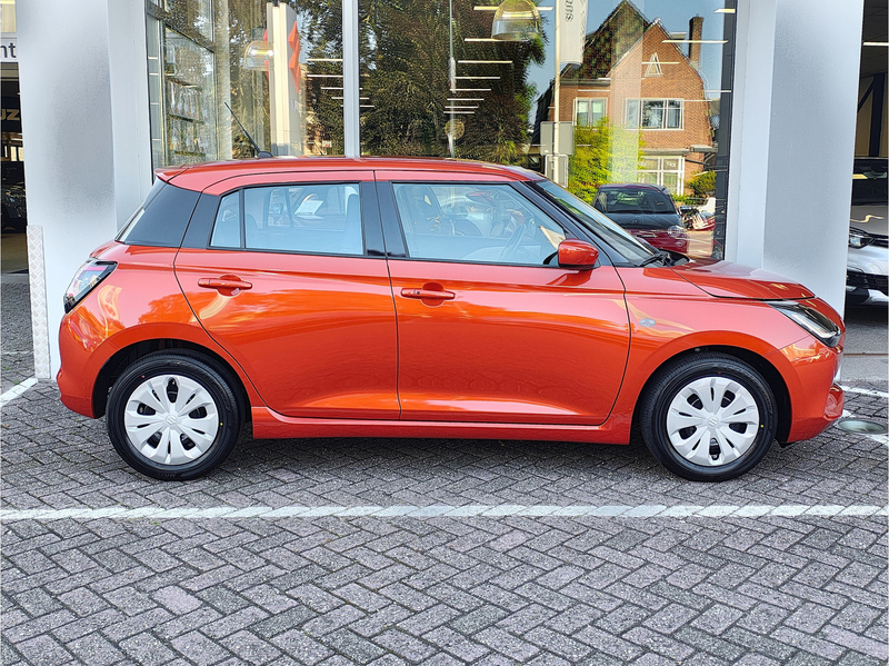 Suzuki Swift 1.2 COMFORT SMART HYBRID Direct Leverbaar | Tot 10 — photo 6