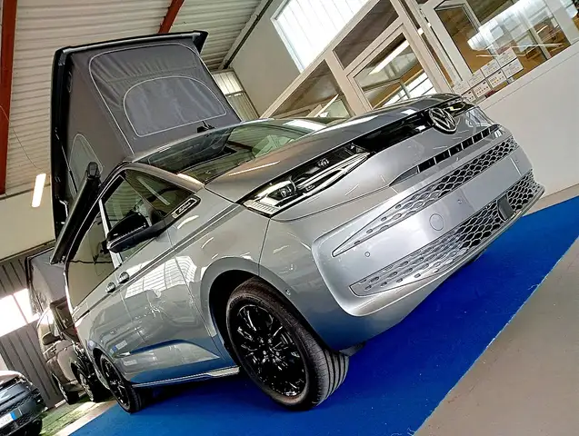 Volkswagen T7 California TOUR TDI DSG 5+5 IQ LIGHT 360 RISCALDAMENTO 18"