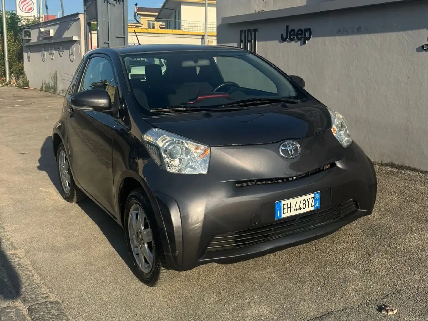 Toyota iQ iQ 1.0 Lounge (high) Grigio - 2