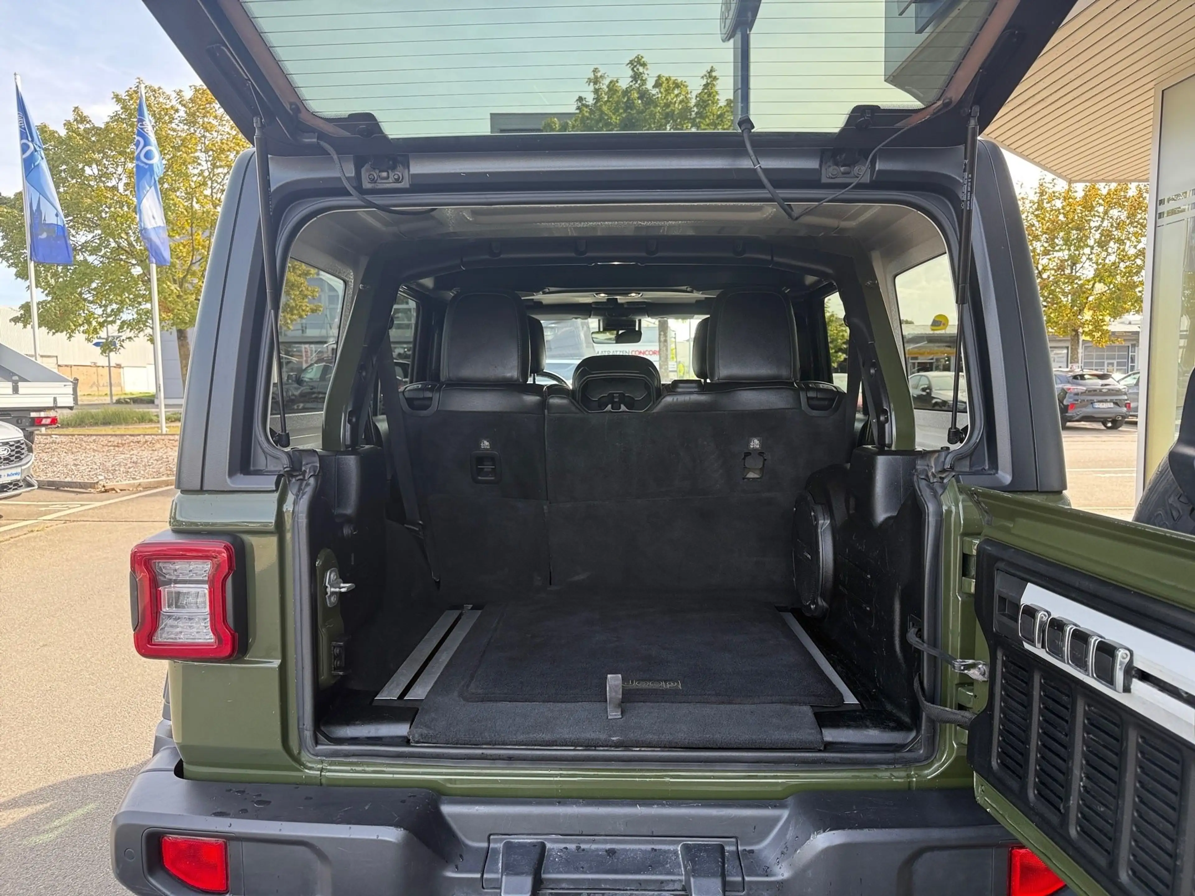 Jeep Wrangler Unlimited 2.0 T-GDI Softtop AWD Automatik Rubicon — photo 7