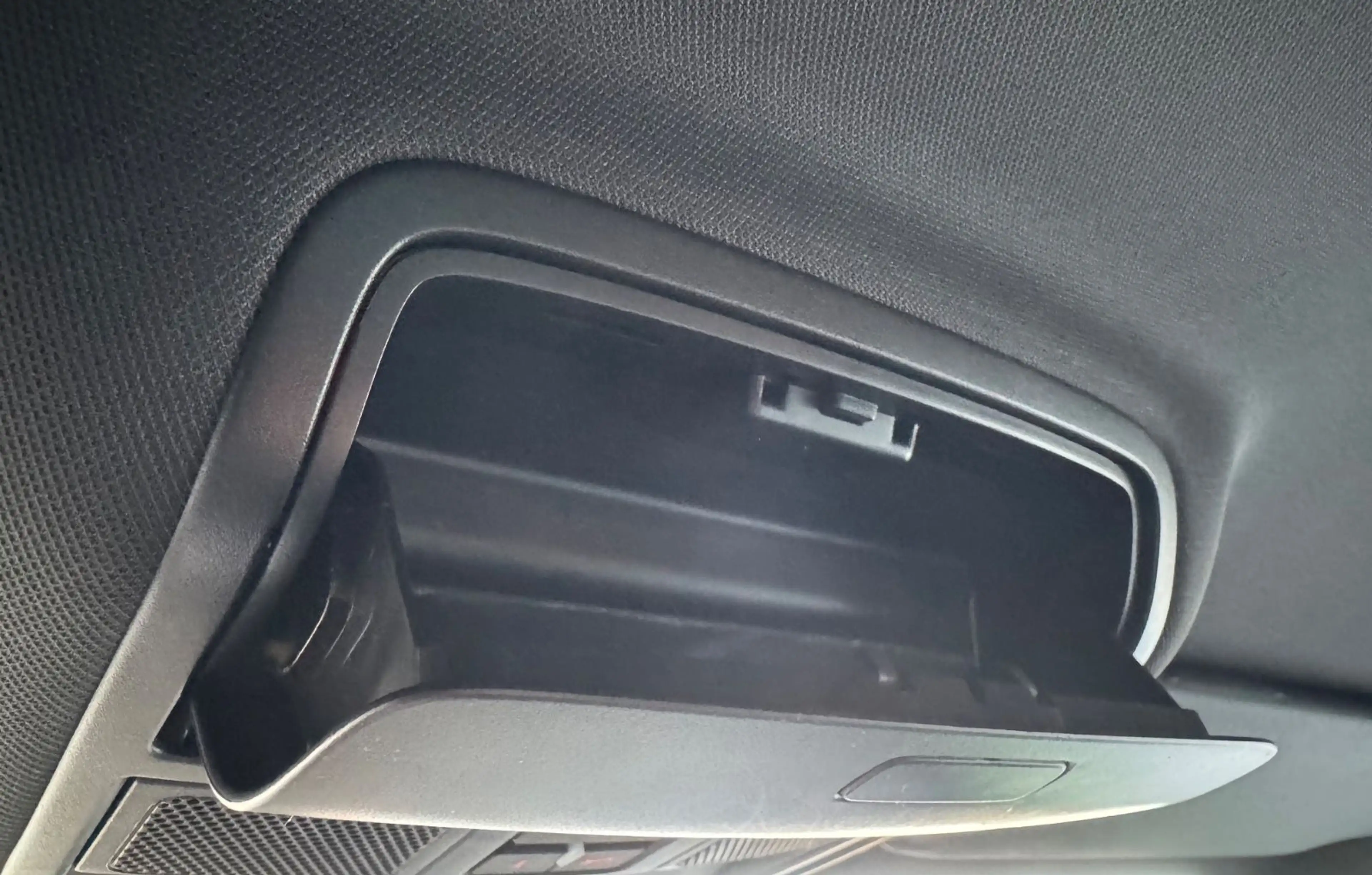 Volkswagen Scirocco TSI *Navi/Sitzhzg./PDC/DVD/Bluetooth* — photo 26