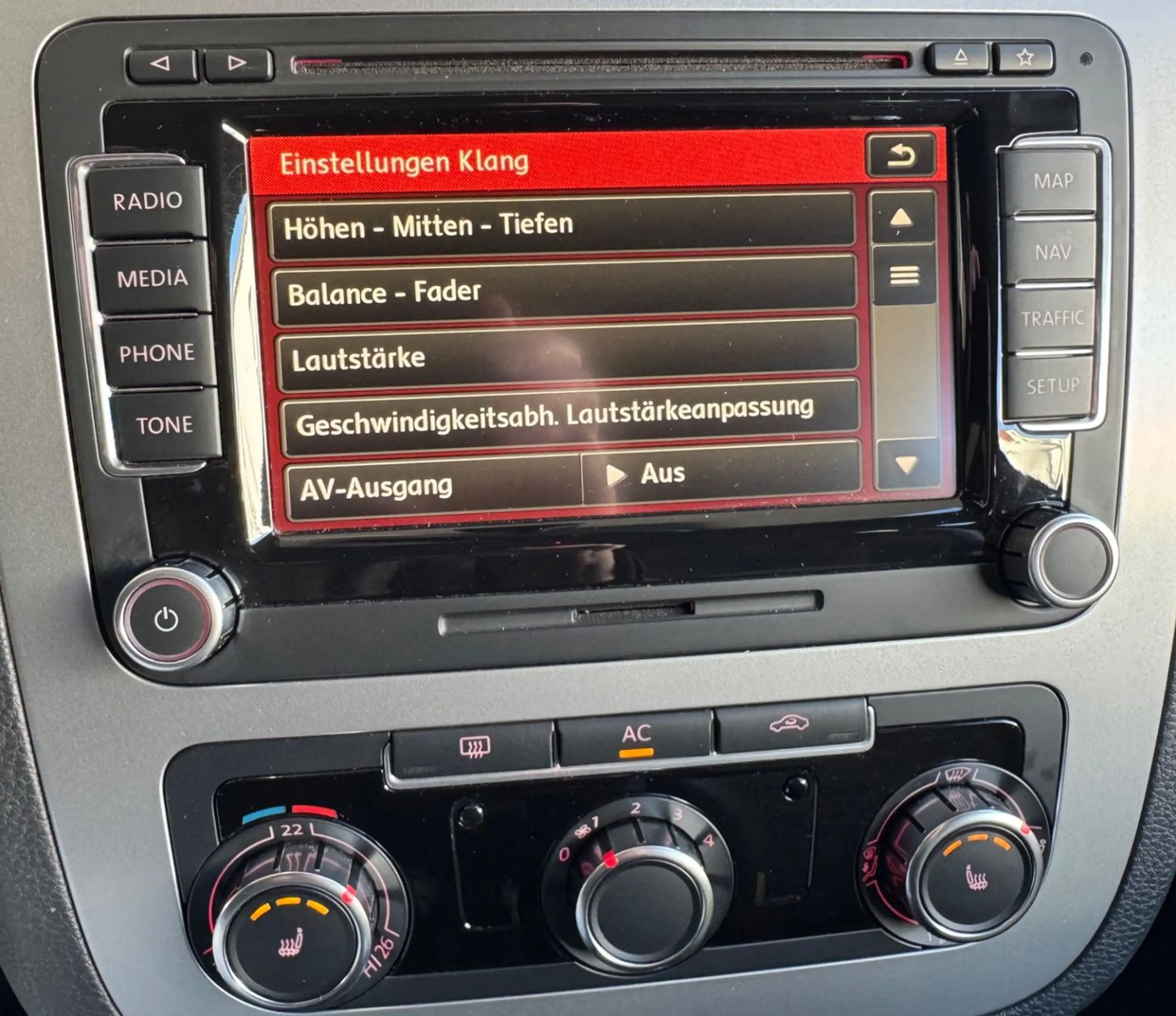 Volkswagen Scirocco TSI *Navi/Sitzhzg./PDC/DVD/Bluetooth* — photo 32