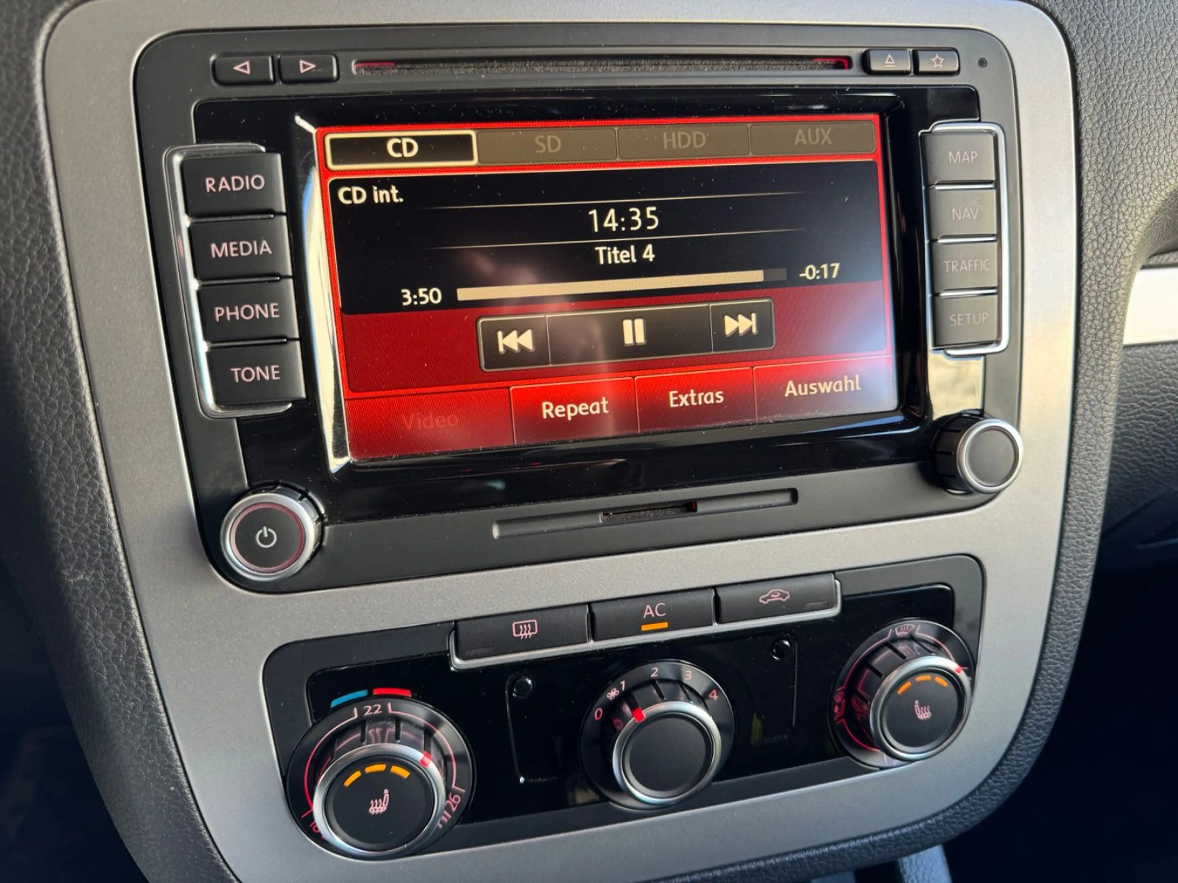 Volkswagen Scirocco TSI *Navi/Sitzhzg./PDC/DVD/Bluetooth* — photo 39