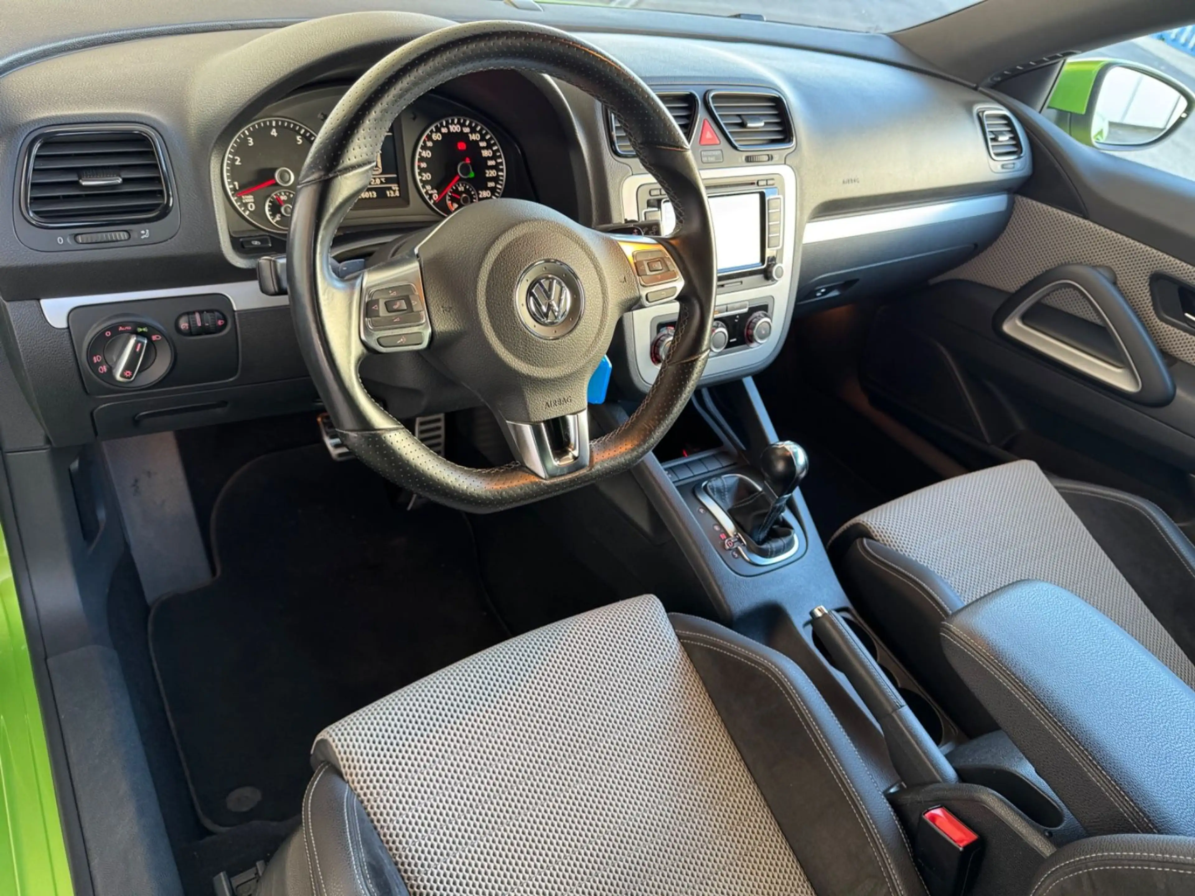 Volkswagen Scirocco TSI *Navi/Sitzhzg./PDC/DVD/Bluetooth* — photo 11
