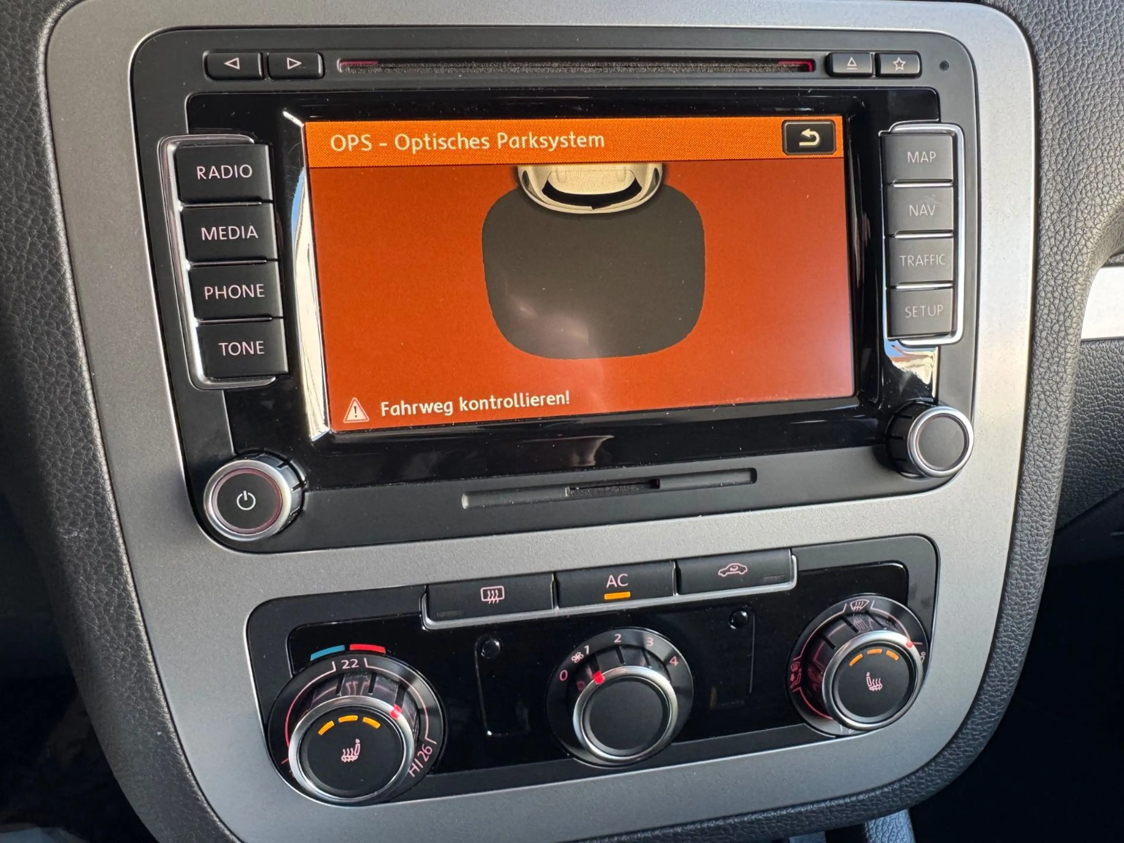 Volkswagen Scirocco TSI *Navi/Sitzhzg./PDC/DVD/Bluetooth* — photo 29