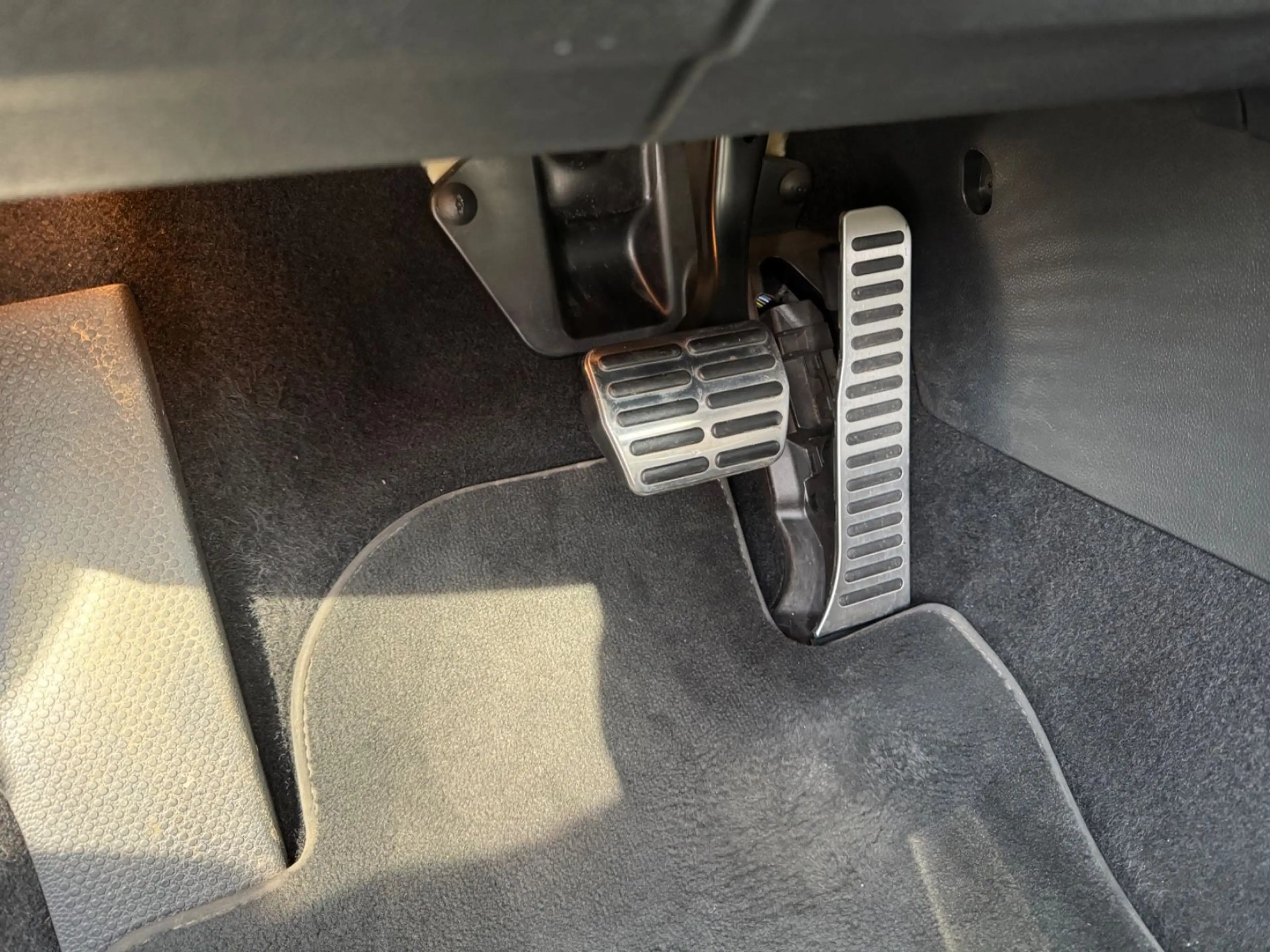 Volkswagen Scirocco TSI *Navi/Sitzhzg./PDC/DVD/Bluetooth* — photo 40