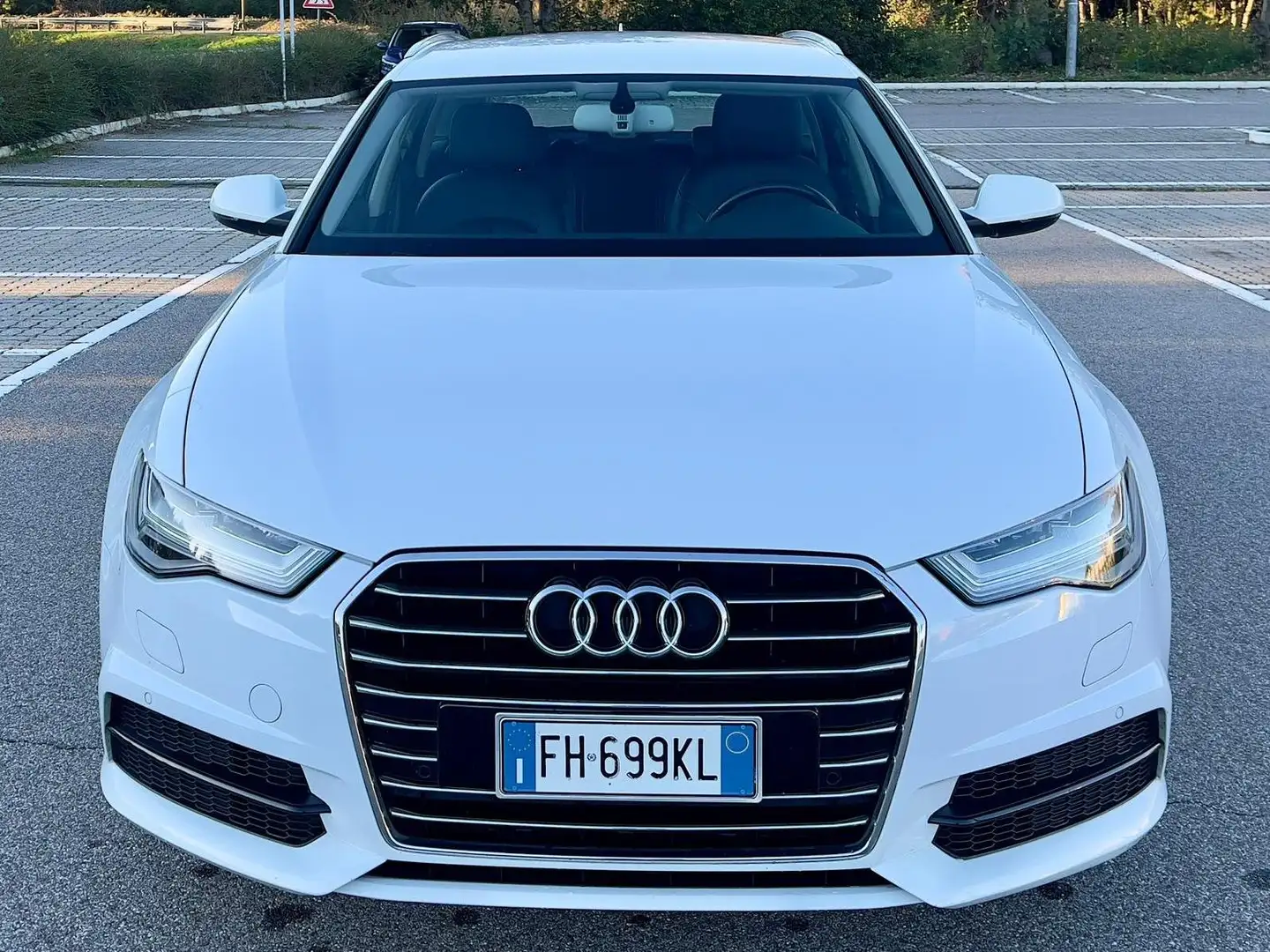 Audi A6 Avant 2.0 tdi ultra Business Plus 190cv s-tronic Blanc - 1