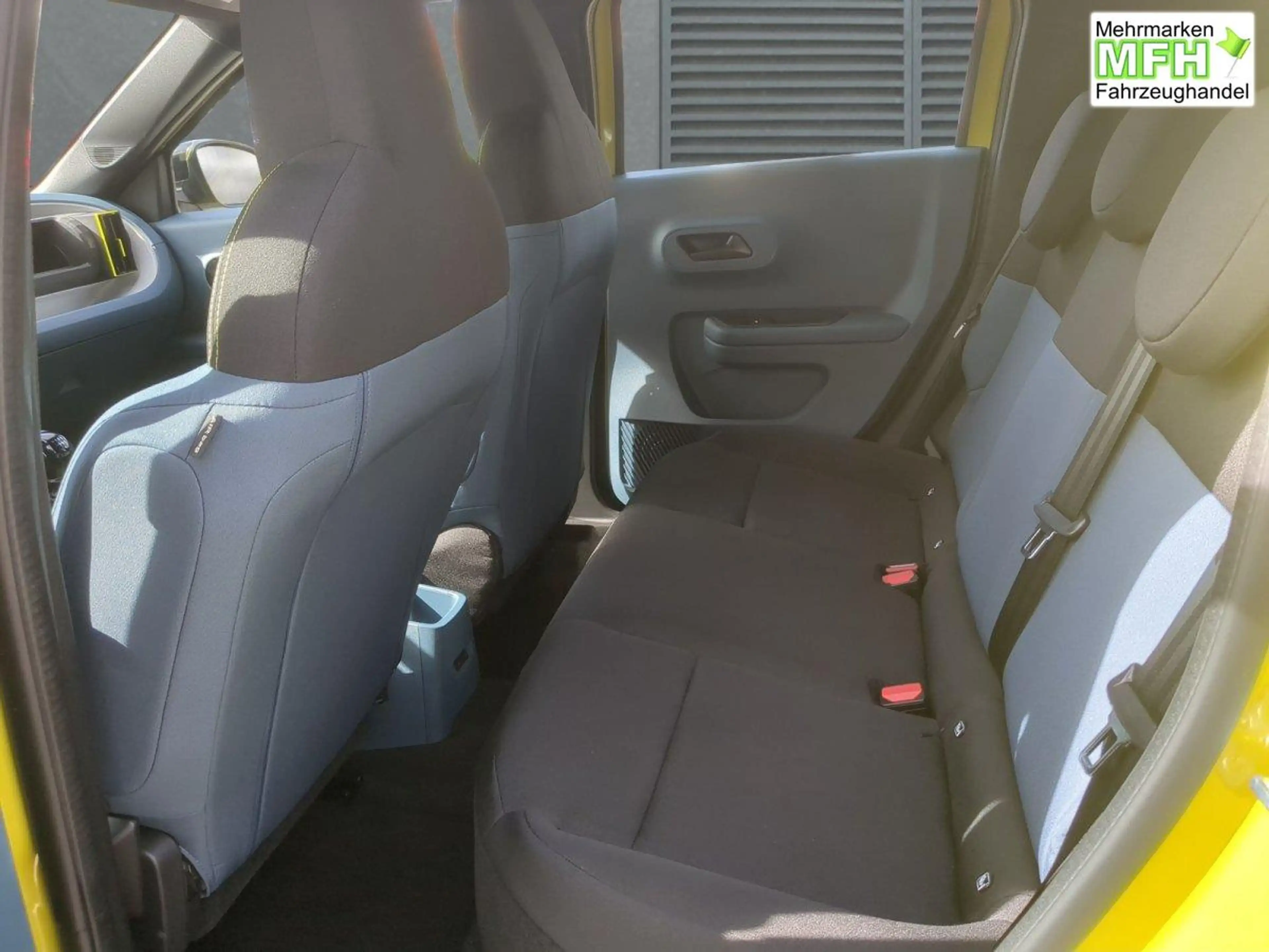 Fiat Grande Panda Icon Klima  1.2 Turbo 74 kW (101 PS), Schaltget... — photo 5