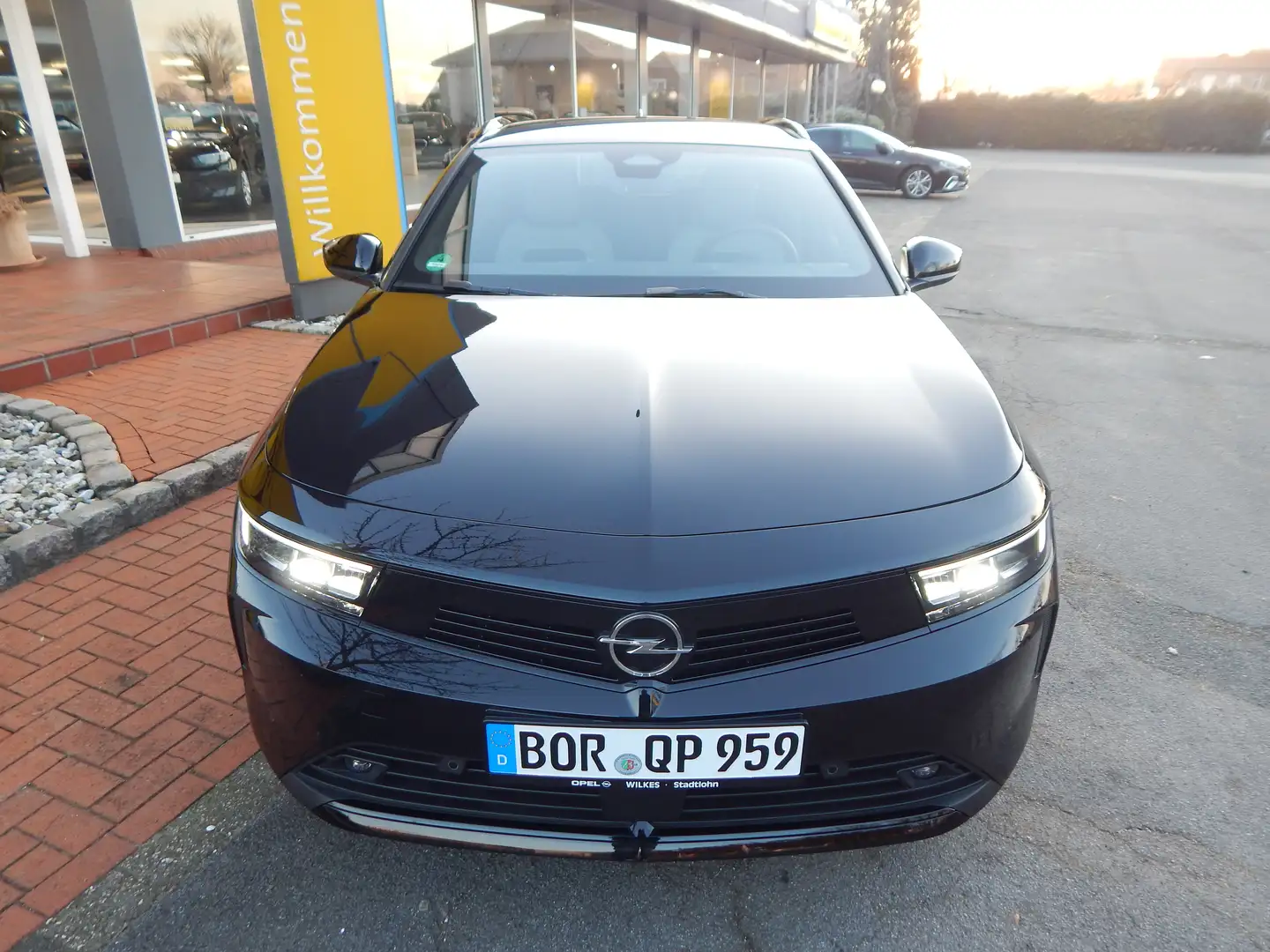 Opel Astra Edition *Vorführfahrzeug* Schwarz - 2