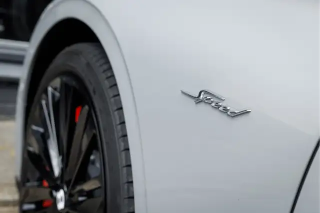 Bentley Continental GT view 15