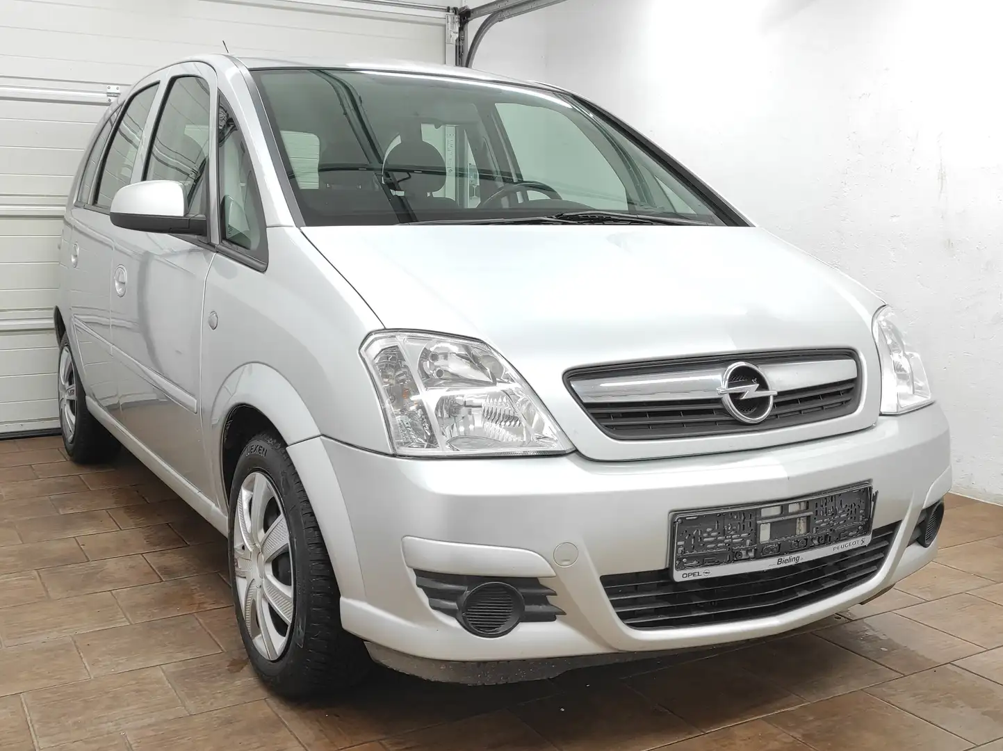 Opel Meriva A 1.6 *TÜV NEU* KLIMA ALLWETTER SERVO AUX EURO4 Grau - 2