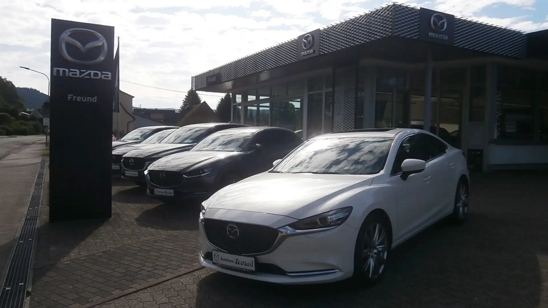 Mazda 6 2.5L SKYACTIV G 194PS 6AT FWD TAKUMI SUNROOF Weiß - 2