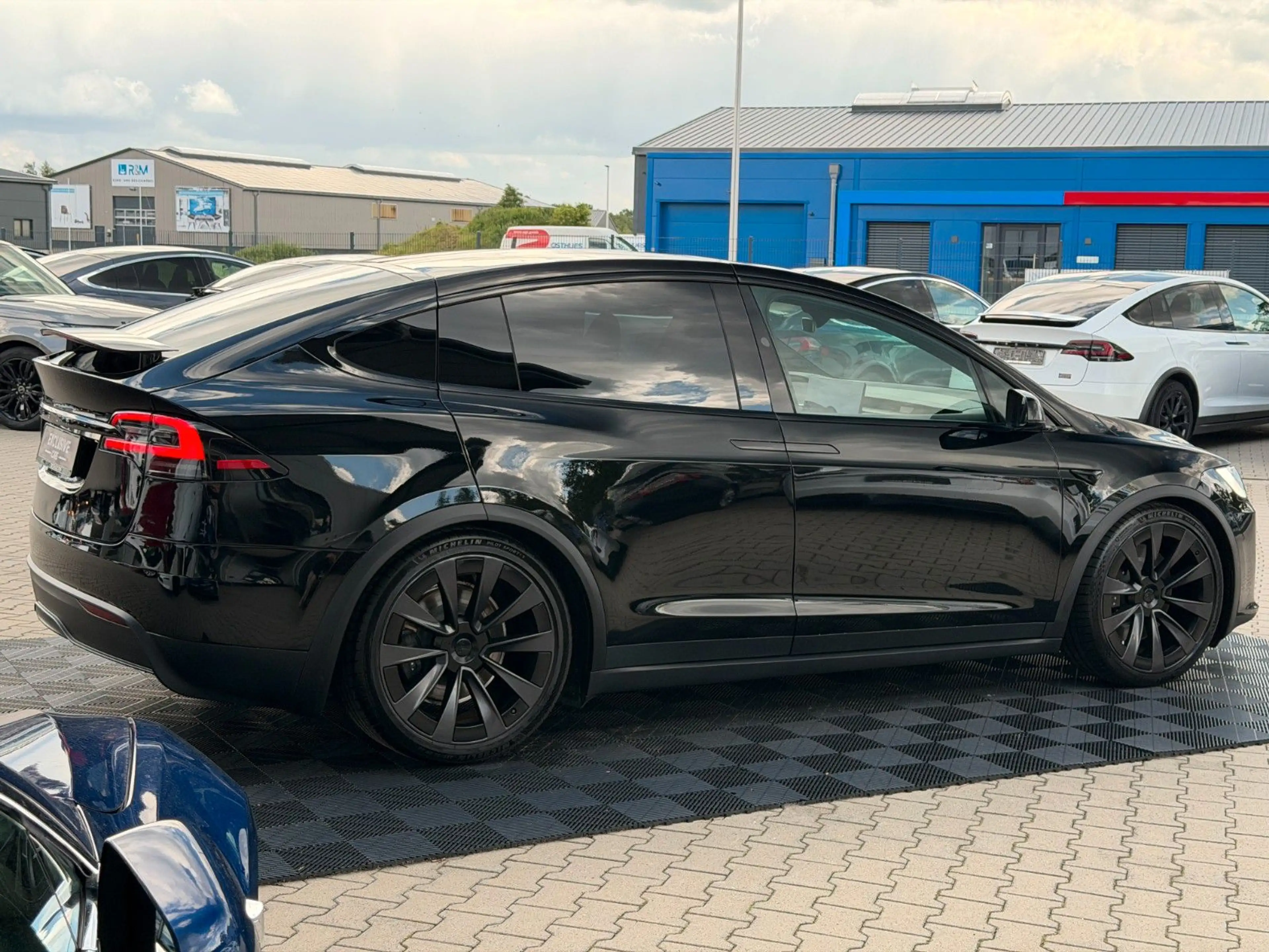 Tesla Model X MODEL X PALLADIUM |  HW 4 USS | 7 SEATER | — photo 11