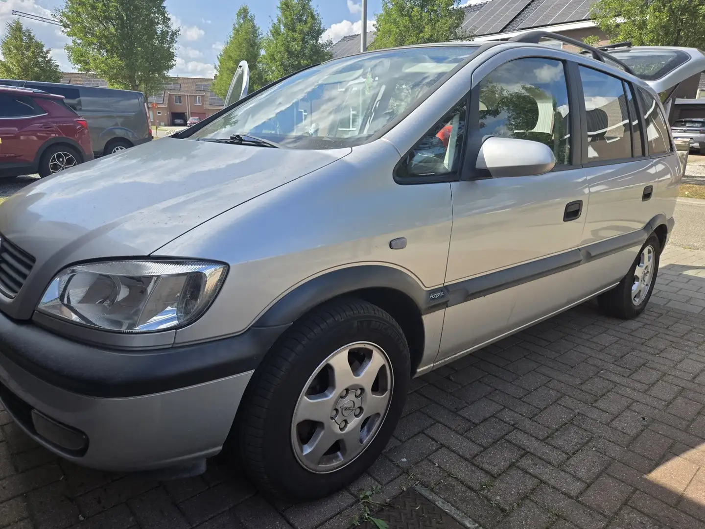 Opel Zafira 1.8 16V - 1