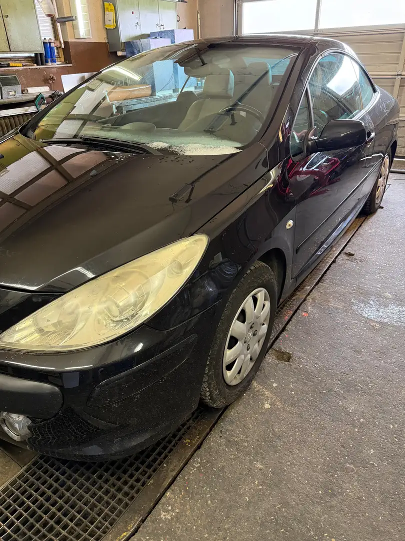 Peugeot 307 307 CC CC 140 Tendance Schwarz - 2