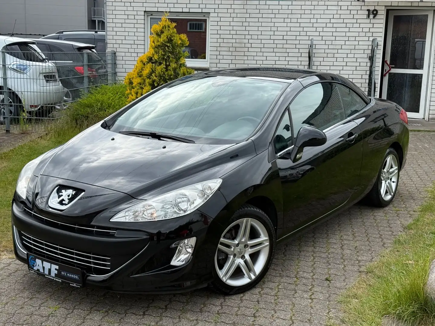 Peugeot 308 CC Cabrio-Coupe Tendance Negro - 2