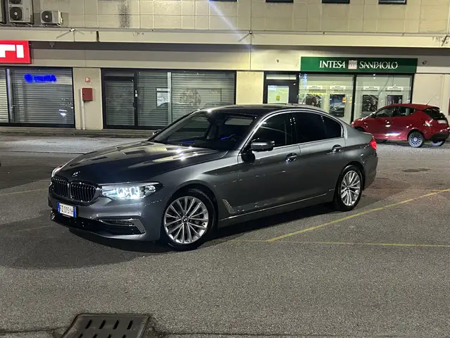BMW 530